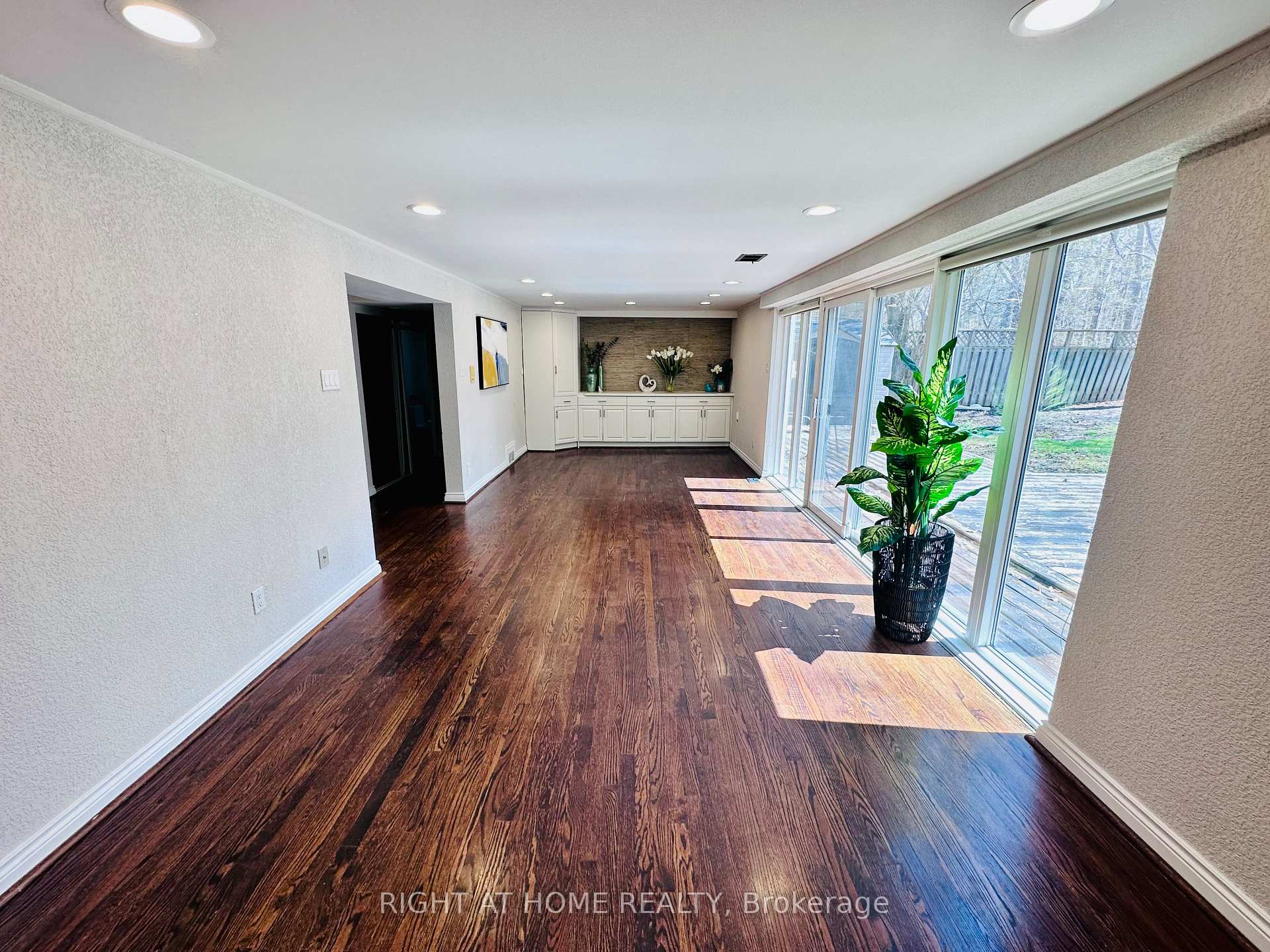 23 Christine Cres, Toronto, ON M2R1A4 | 4 Bedroom 4 Bathroom Detached House | Image 10