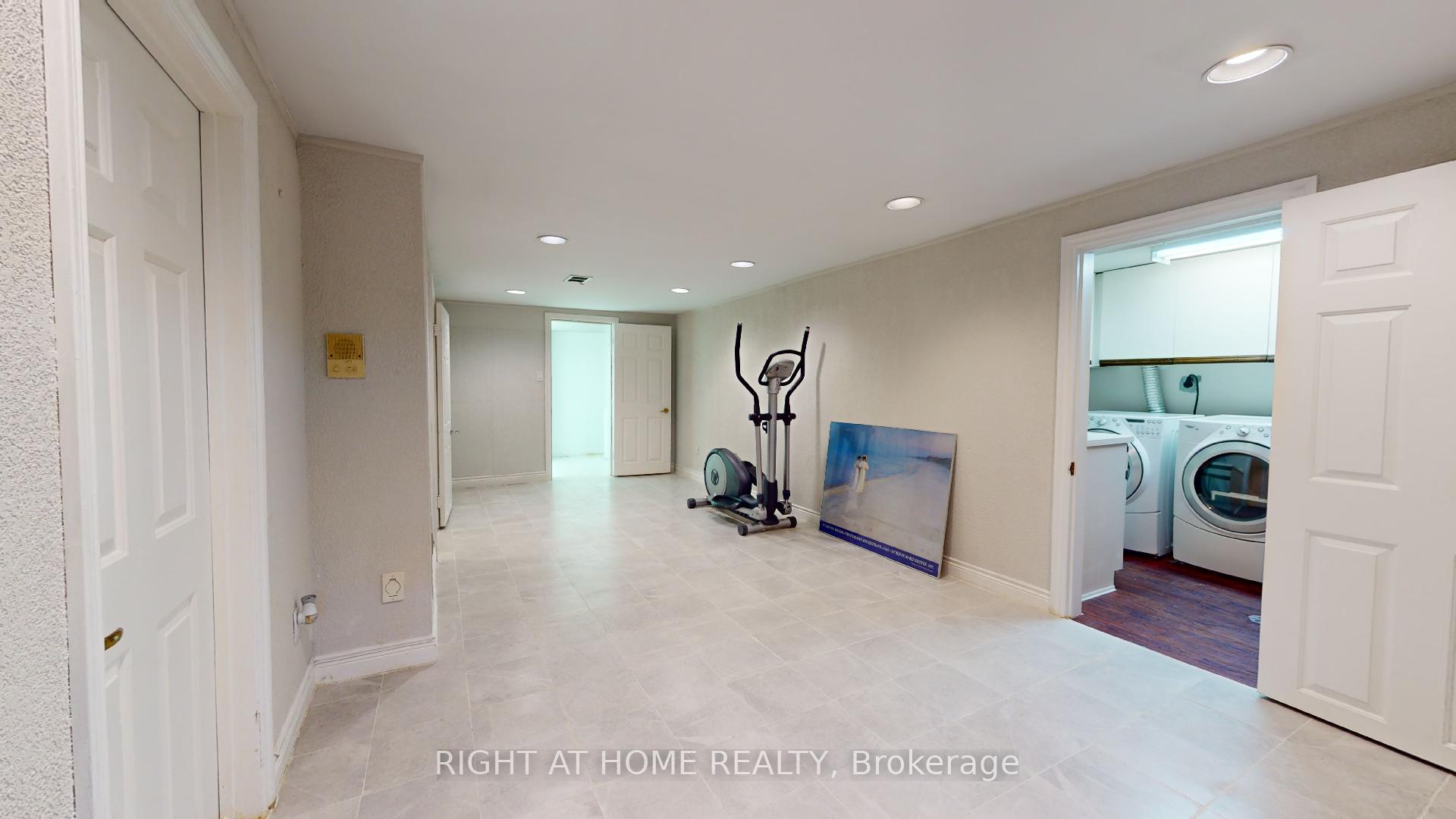 23 Christine Cres, Toronto, ON M2R1A4 | 4 Bedroom 4 Bathroom Detached House | Image 19