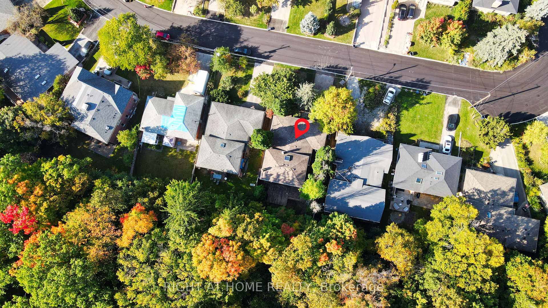 23 Christine Cres, Toronto, ON M2R1A4 | 4 Bedroom 4 Bathroom Detached House | Image 23