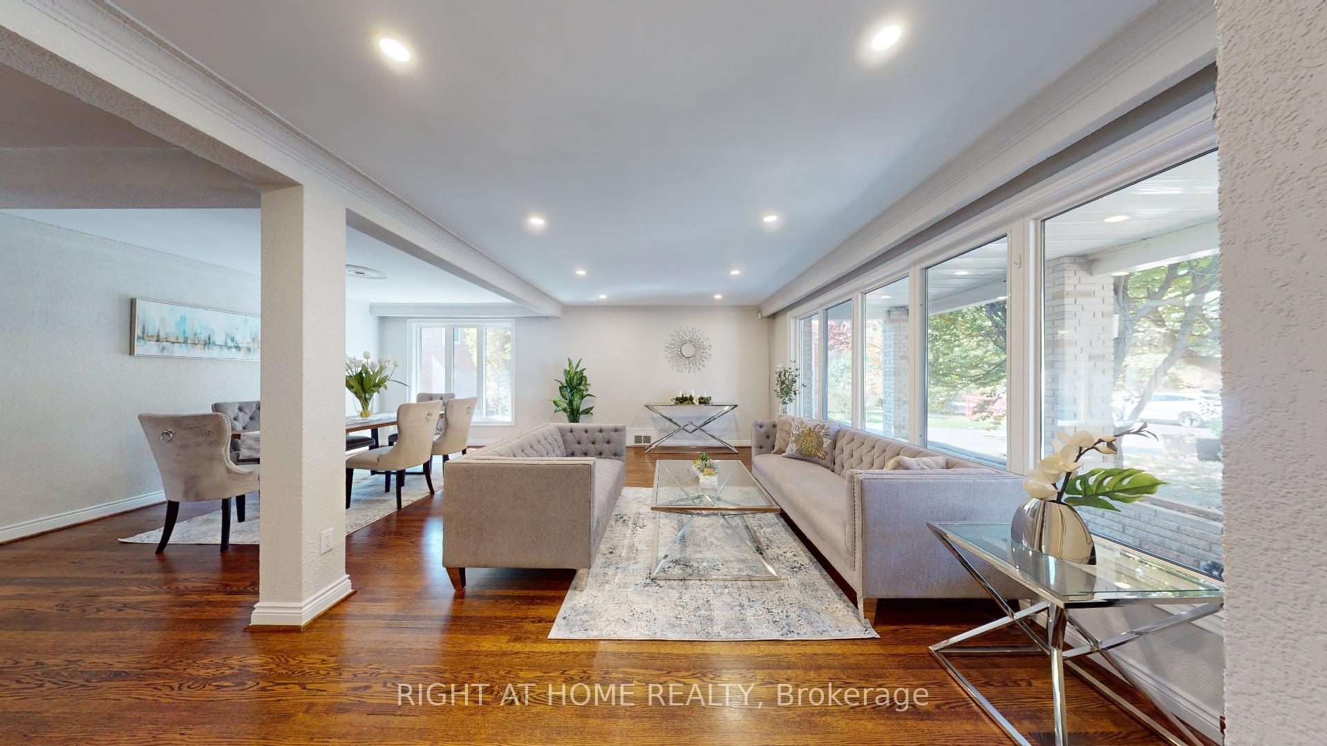 23 Christine Cres, Toronto, ON M2R1A4 | 4 Bedroom 4 Bathroom Detached House | Image 3