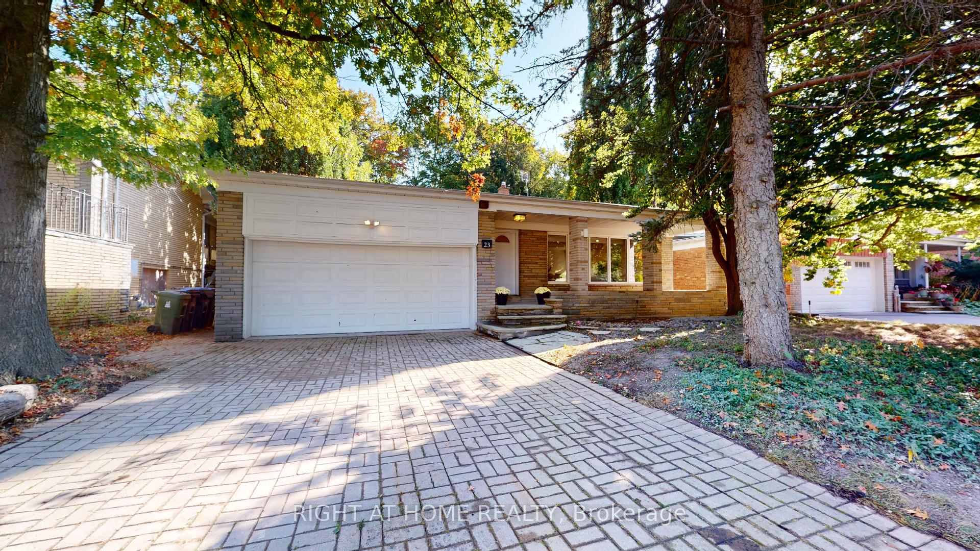 23 Christine Cres, Toronto, ON M2R1A4 | 4 Bedroom 4 Bathroom Detached House | Image 8