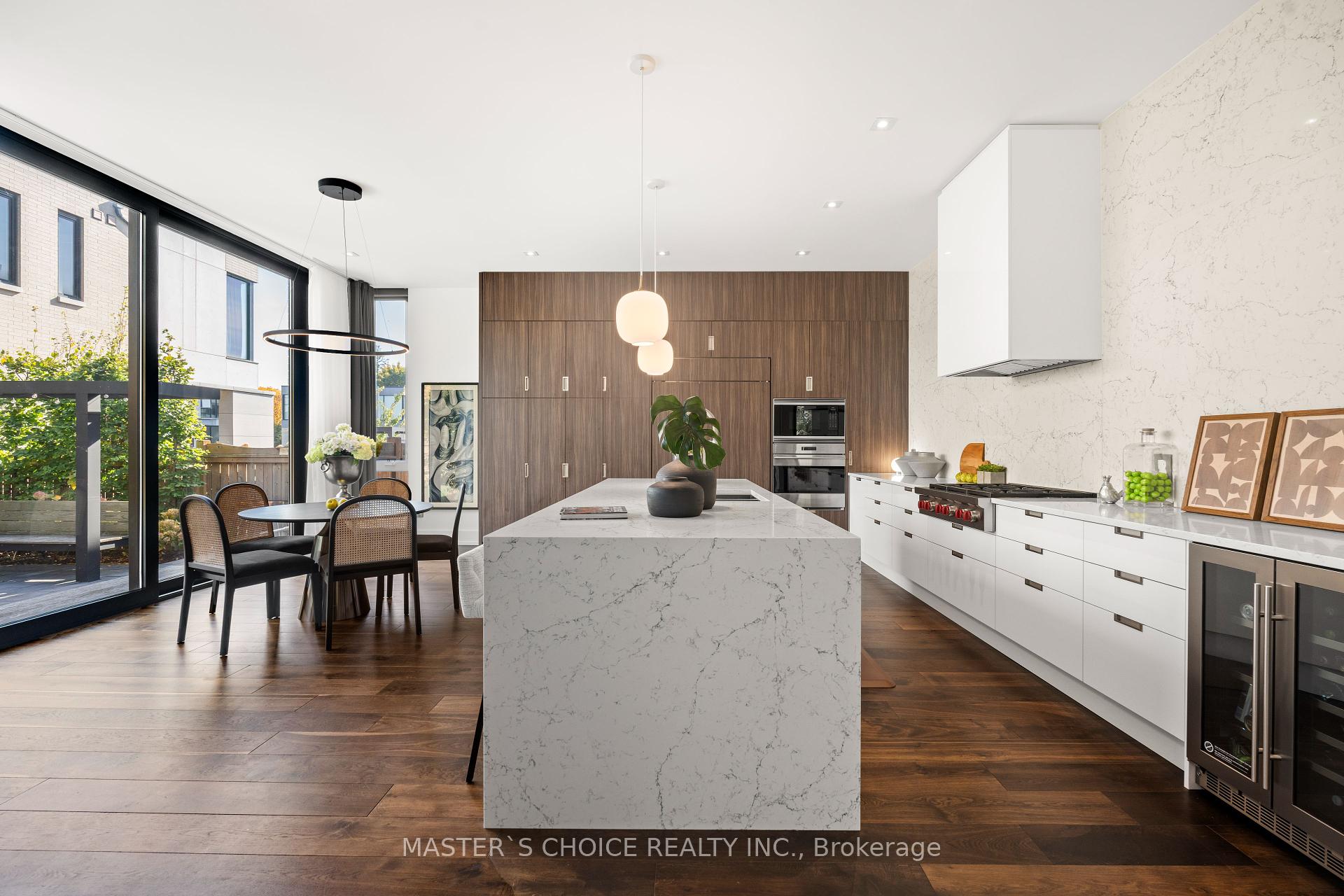 15 Fairmeadow Ave, Toronto, ON M2P0A5 | 4 Bedroom 6 Bathroom Detached House | Image 10