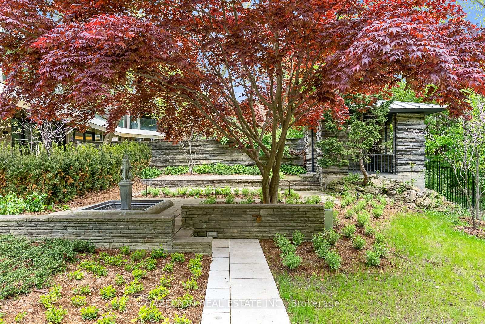 #304 - 7 Dale Ave, Toronto, ON M4W1K2 | 2 Bedroom 3 Bathroom Condo Apt | Image 4