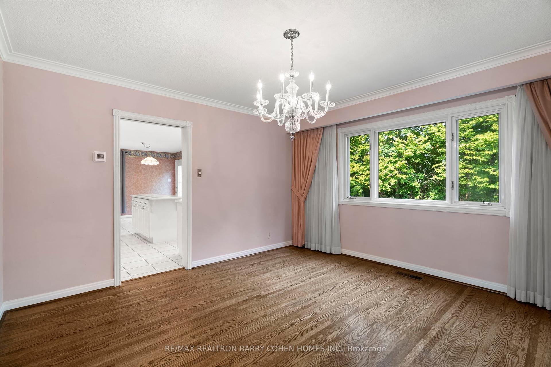 59 Montressor Dr, Toronto, ON M2P1Z3 | 4 Bedroom 4 Bathroom Detached House | Image 10