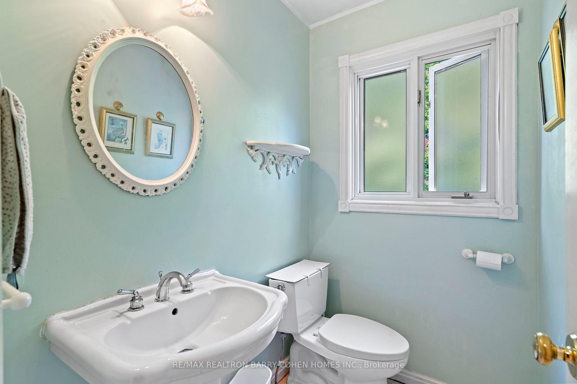 59 Montressor Dr, Toronto, ON M2P1Z3 | 4 Bedroom 4 Bathroom Detached House | Image 19