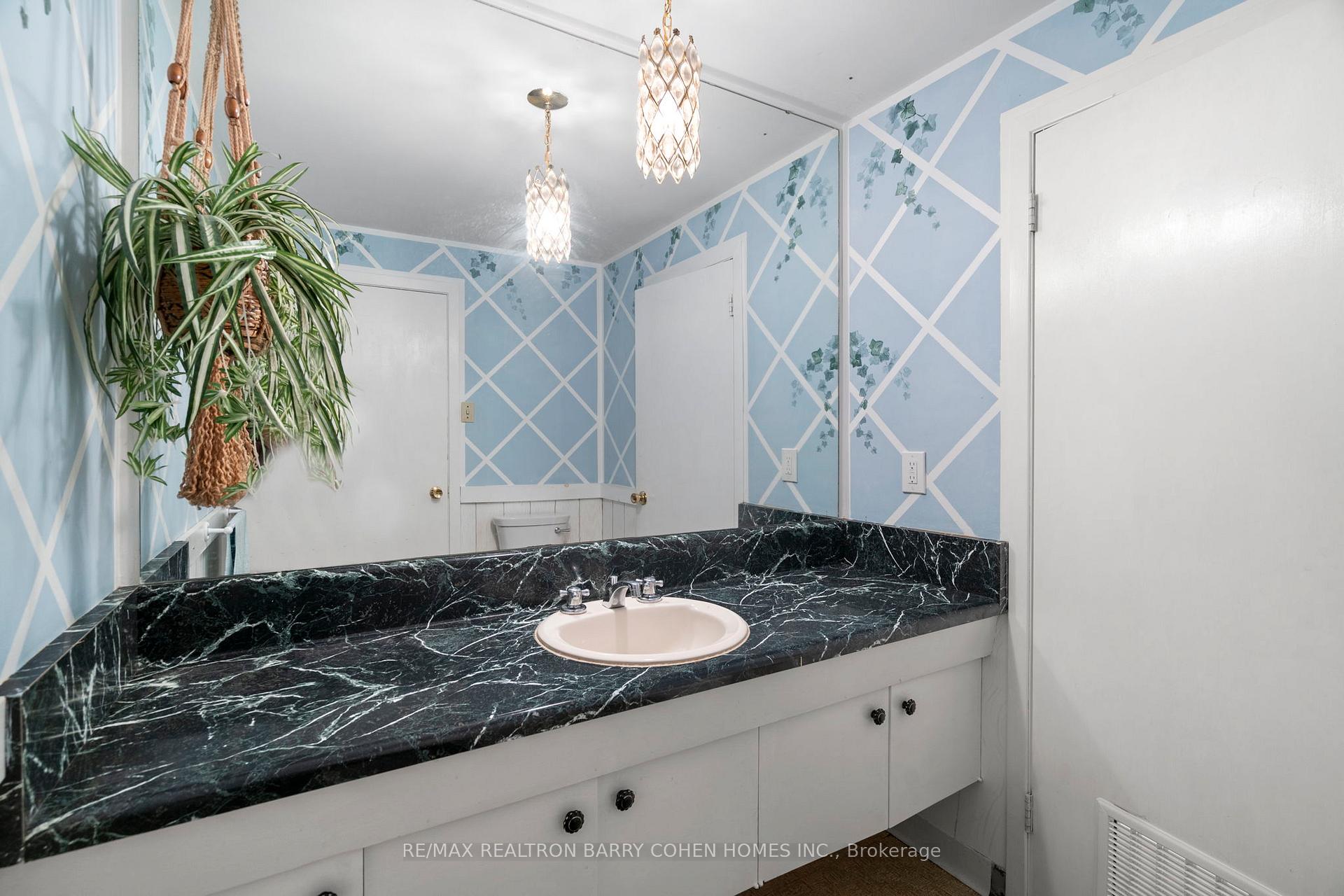 59 Montressor Dr, Toronto, ON M2P1Z3 | 4 Bedroom 4 Bathroom Detached House | Image 36