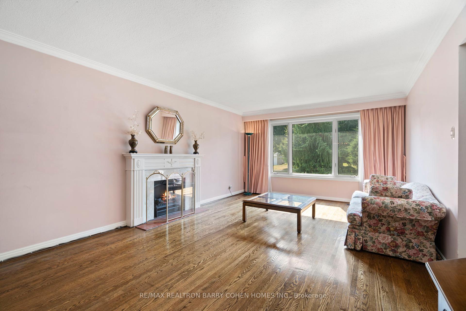 59 Montressor Dr, Toronto, ON M2P1Z3 | 4 Bedroom 4 Bathroom Detached House | Image 7