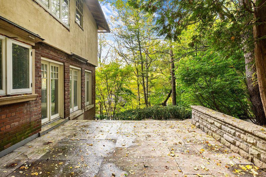 56 Roxborough Dr, Toronto, ON M4W1X1 | 4 Bedroom 3 Bathroom Detached House | Image 4