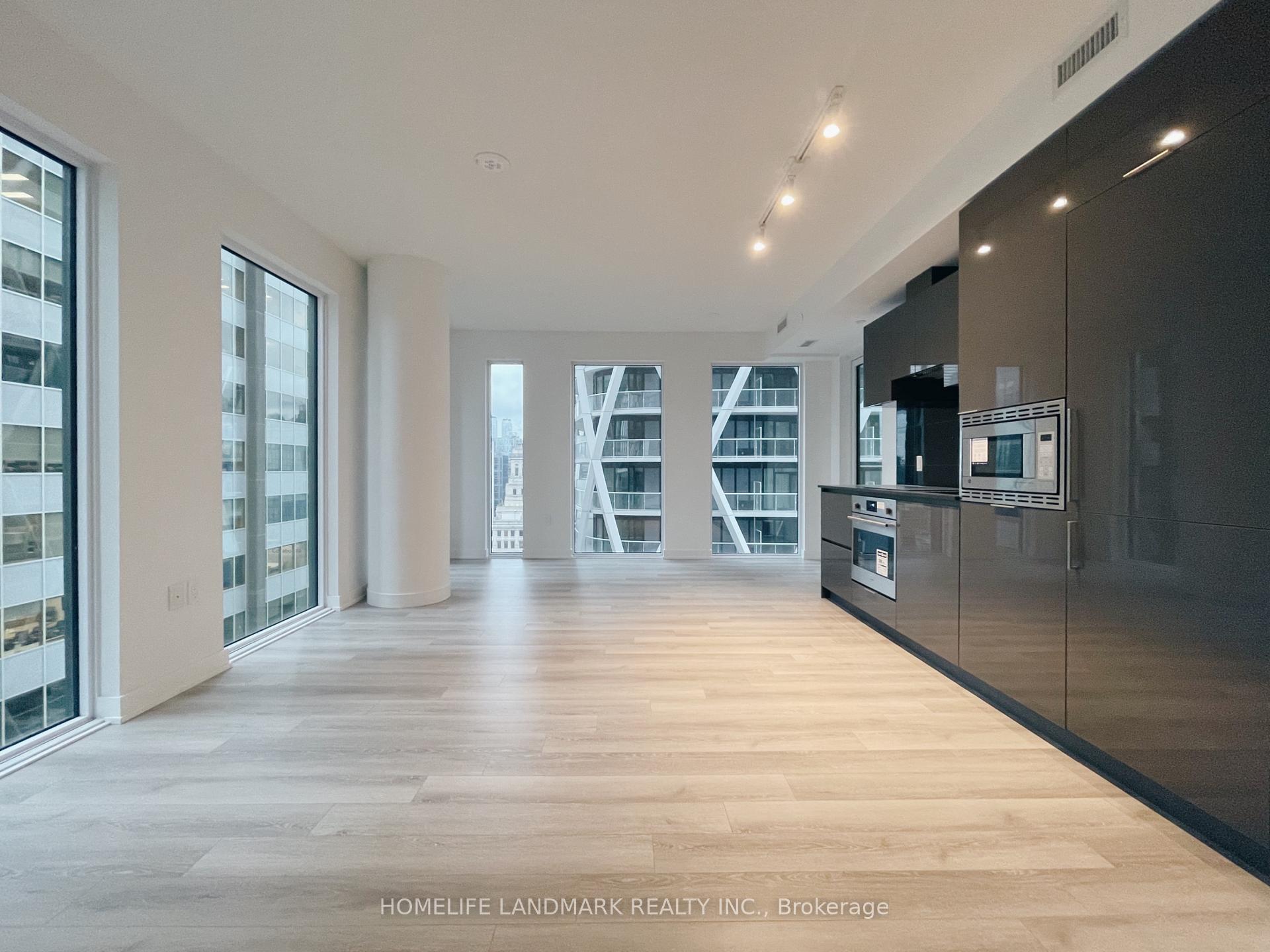 #2204 - 238 Simcoe St, Toronto, ON M5T3B9 | 2 Bedroom 2 Bathroom Condo Apt