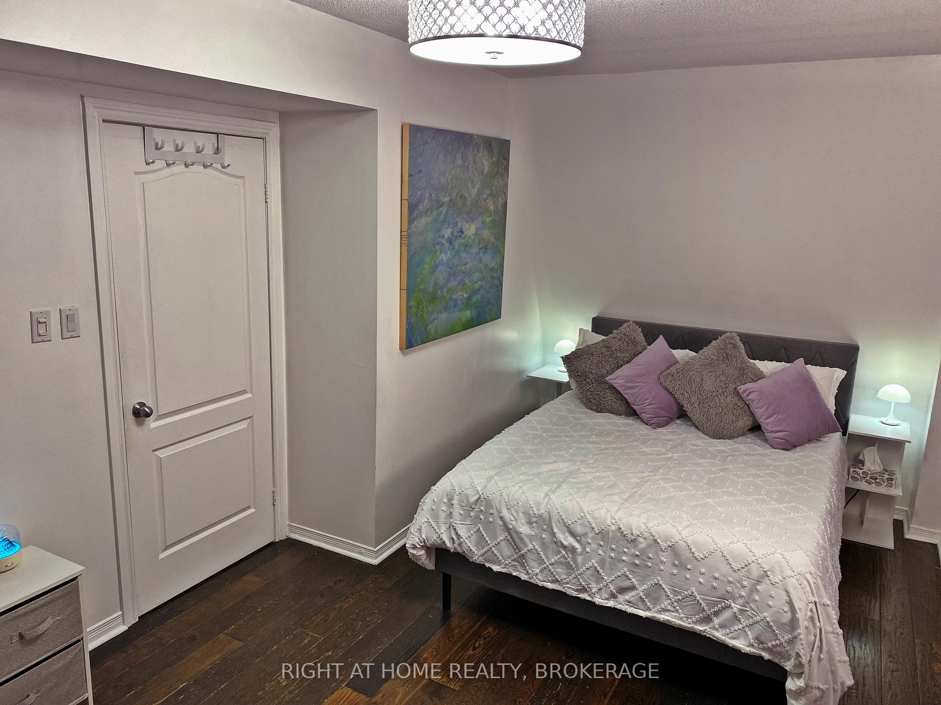 #610 - 12 Sudbury St, Toronto, ON M6J3W7 | 2 Bedroom 2 Bathroom Condo Townhouse | Image 11