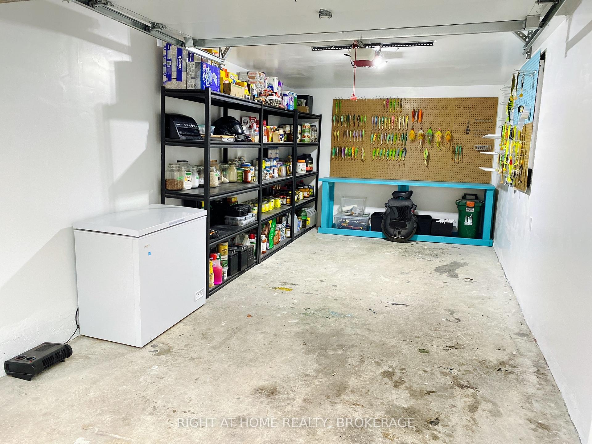 #610 - 12 Sudbury St, Toronto, ON M6J3W7 | 2 Bedroom 2 Bathroom Condo Townhouse | Image 25