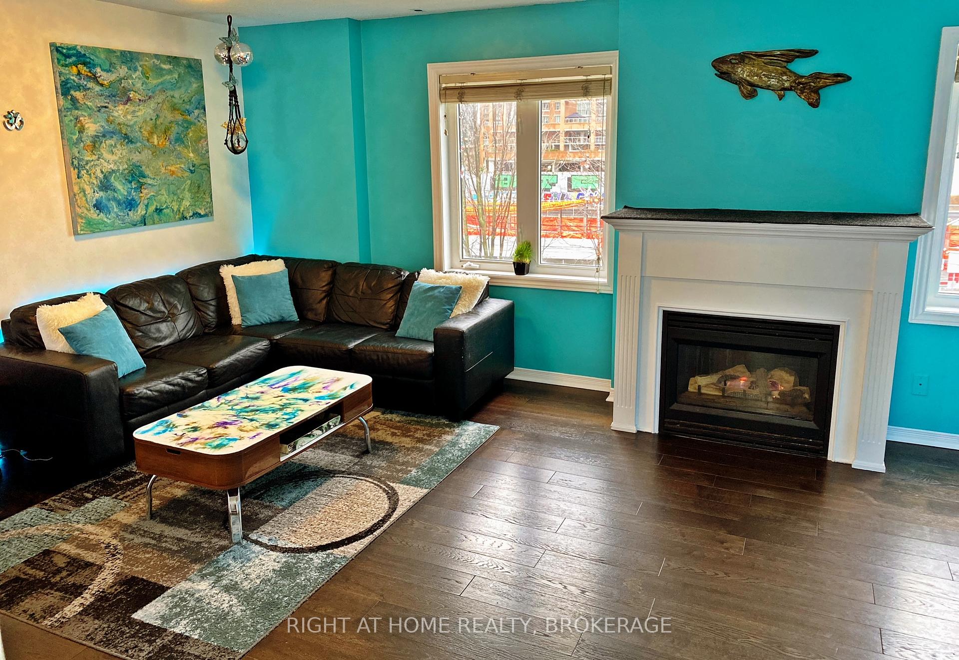 #610 - 12 Sudbury St, Toronto, ON M6J3W7 | 2 Bedroom 2 Bathroom Condo Townhouse | Image 8