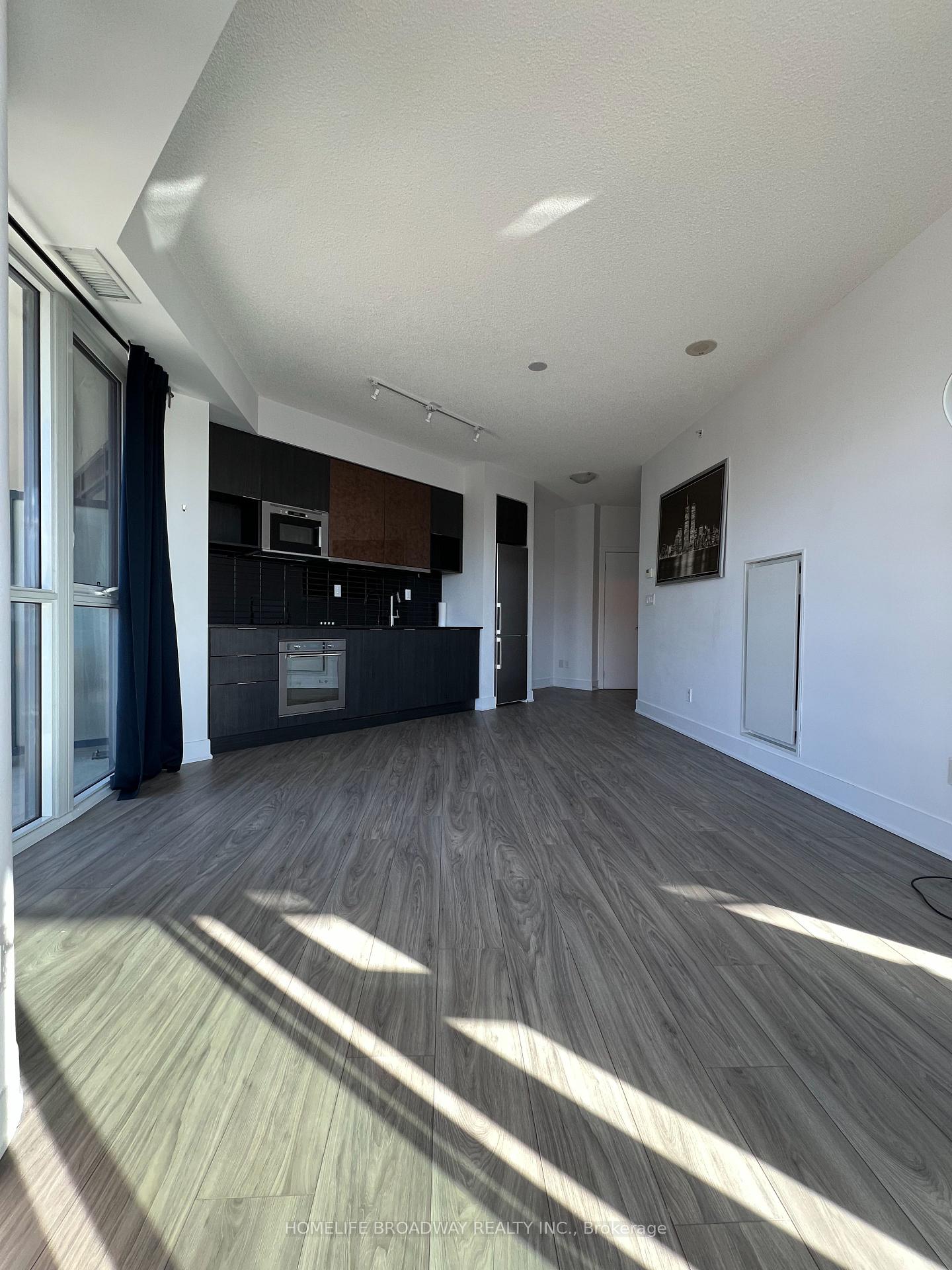 #304 - 99 The Donway W, Toronto, ON M3C0N8 | 1 Bedroom 1 Bathroom Condo Apt | Image 4