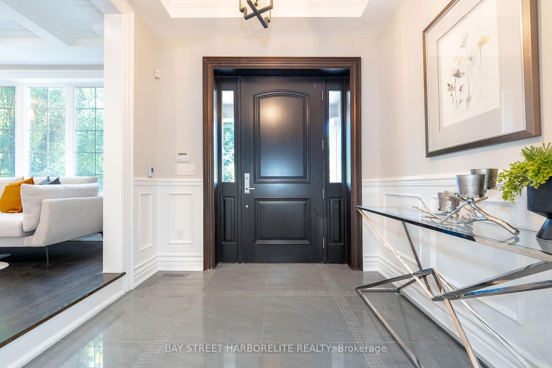 151 Brentcliffe Rd, Toronto, ON M4G3Y7 | 4 Bedroom 5 Bathroom Detached House | Image 2