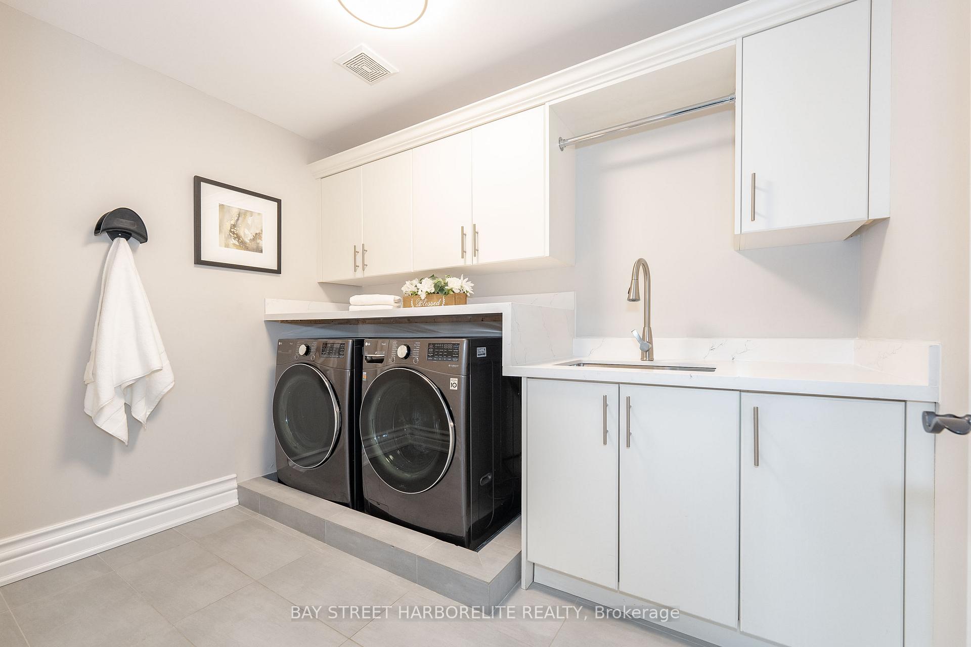151 Brentcliffe Rd, Toronto, ON M4G3Y7 | 4 Bedroom 5 Bathroom Detached House | Image 25