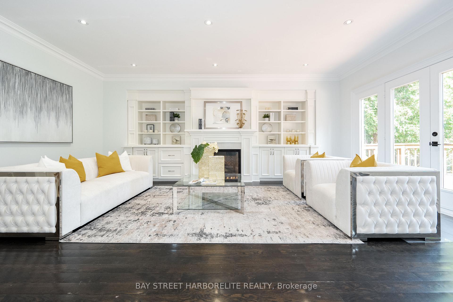 151 Brentcliffe Rd, Toronto, ON M4G3Y7 | 4 Bedroom 5 Bathroom Detached House | Image 3