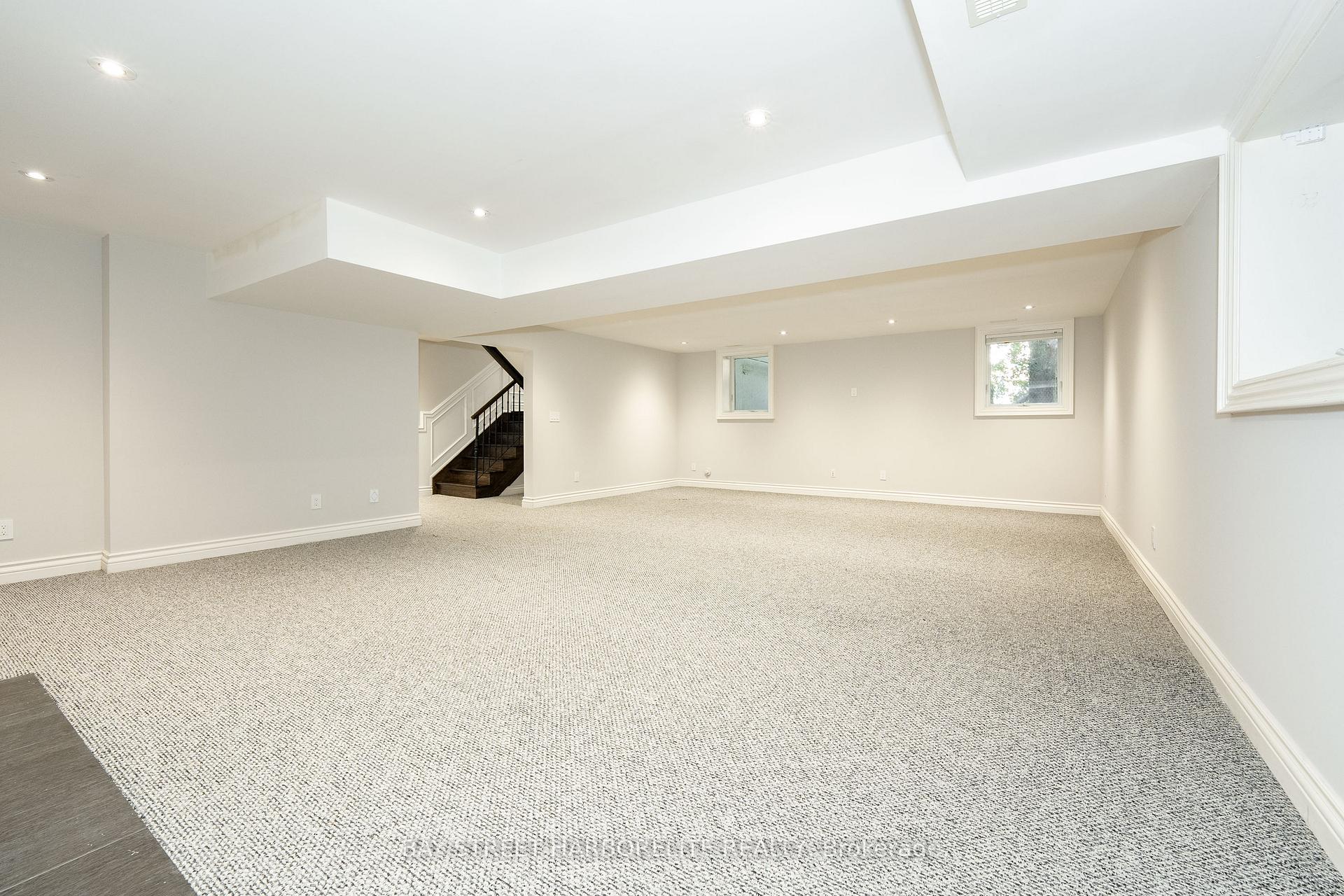 151 Brentcliffe Rd, Toronto, ON M4G3Y7 | 4 Bedroom 5 Bathroom Detached House | Image 30