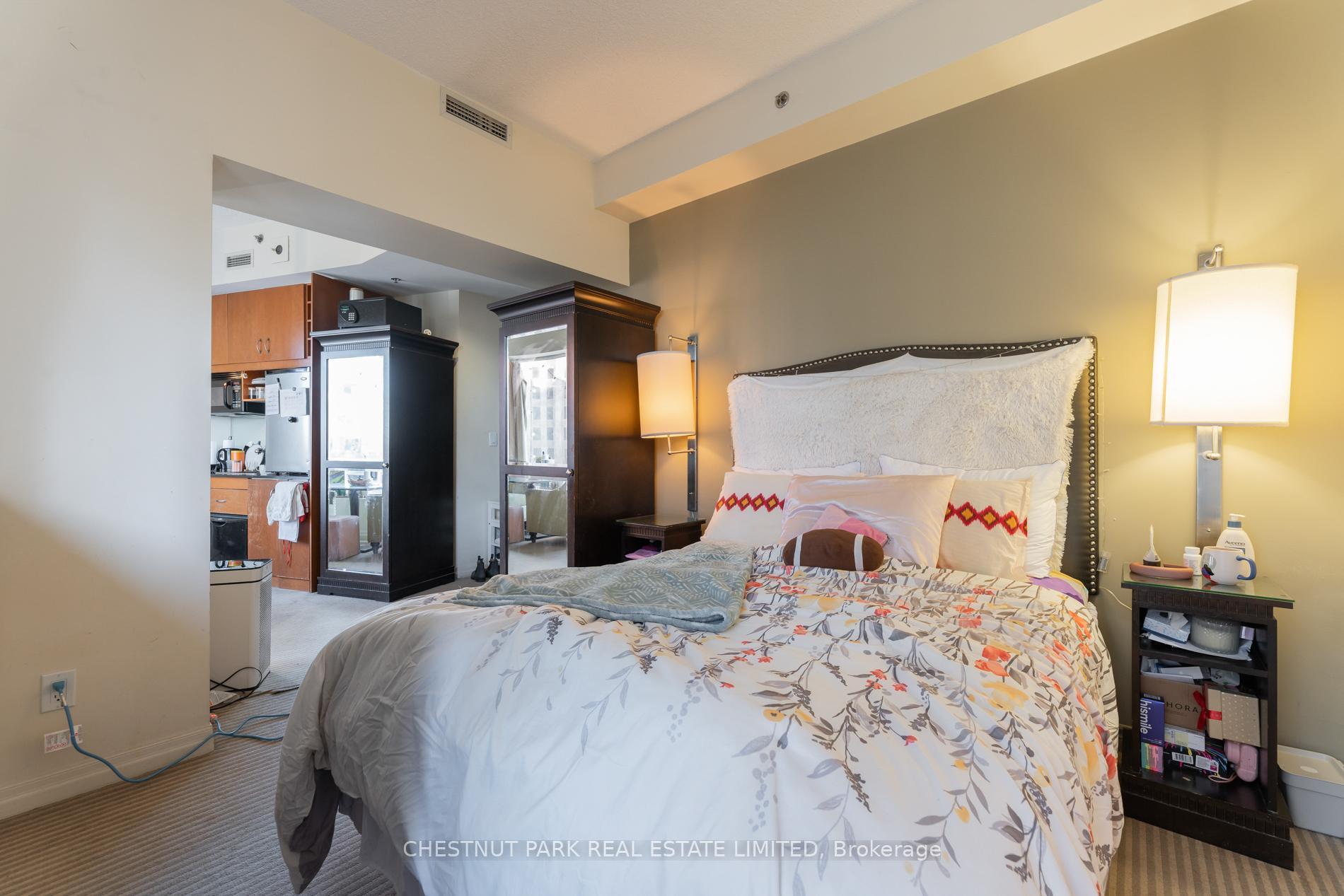 #2901 - 1 King St W, Toronto, ON M5H1A1 | 0 Bedroom 1 Bathroom Condo Apt | Image 9