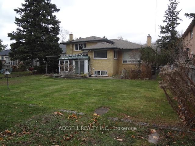 163 Hounslow Ave, Toronto, ON M2N2B3 | 3 Bedroom 2 Bathroom Detached House | Image 3