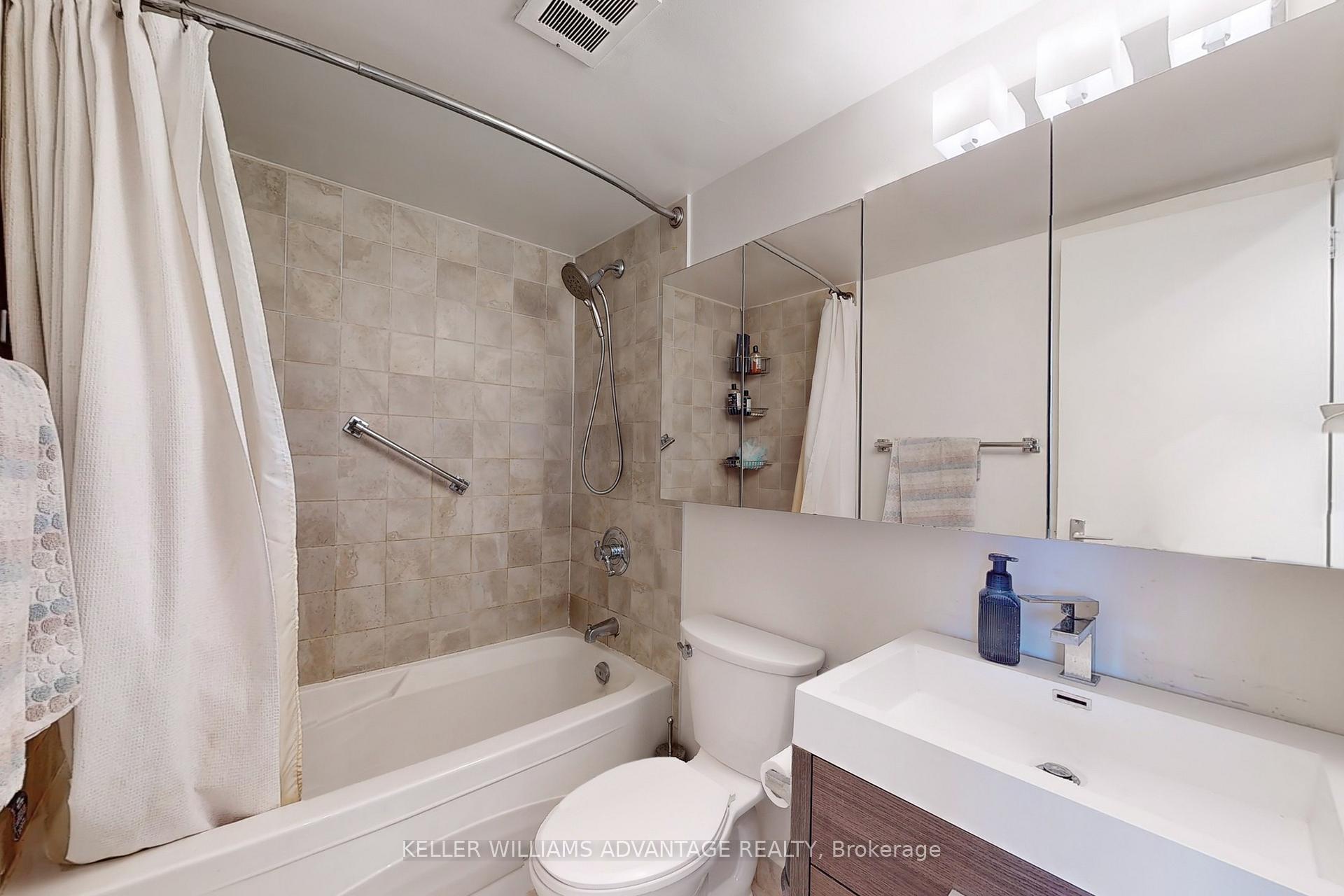 #1608 - 40 Homewood Ave, Toronto, ON M4Y2K2 | 1 Bedroom 1 Bathroom Condo Apt | Image 11