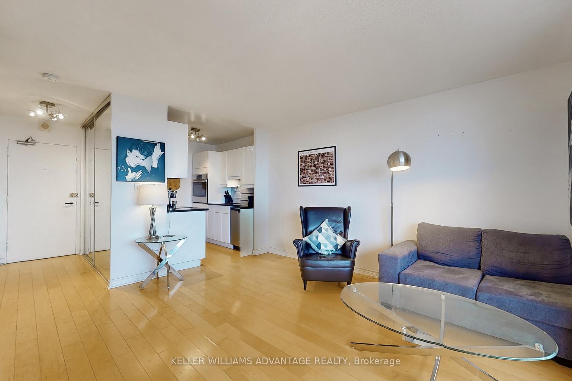 #1608 - 40 Homewood Ave, Toronto, ON M4Y2K2 | 1 Bedroom 1 Bathroom Condo Apt | Image 5