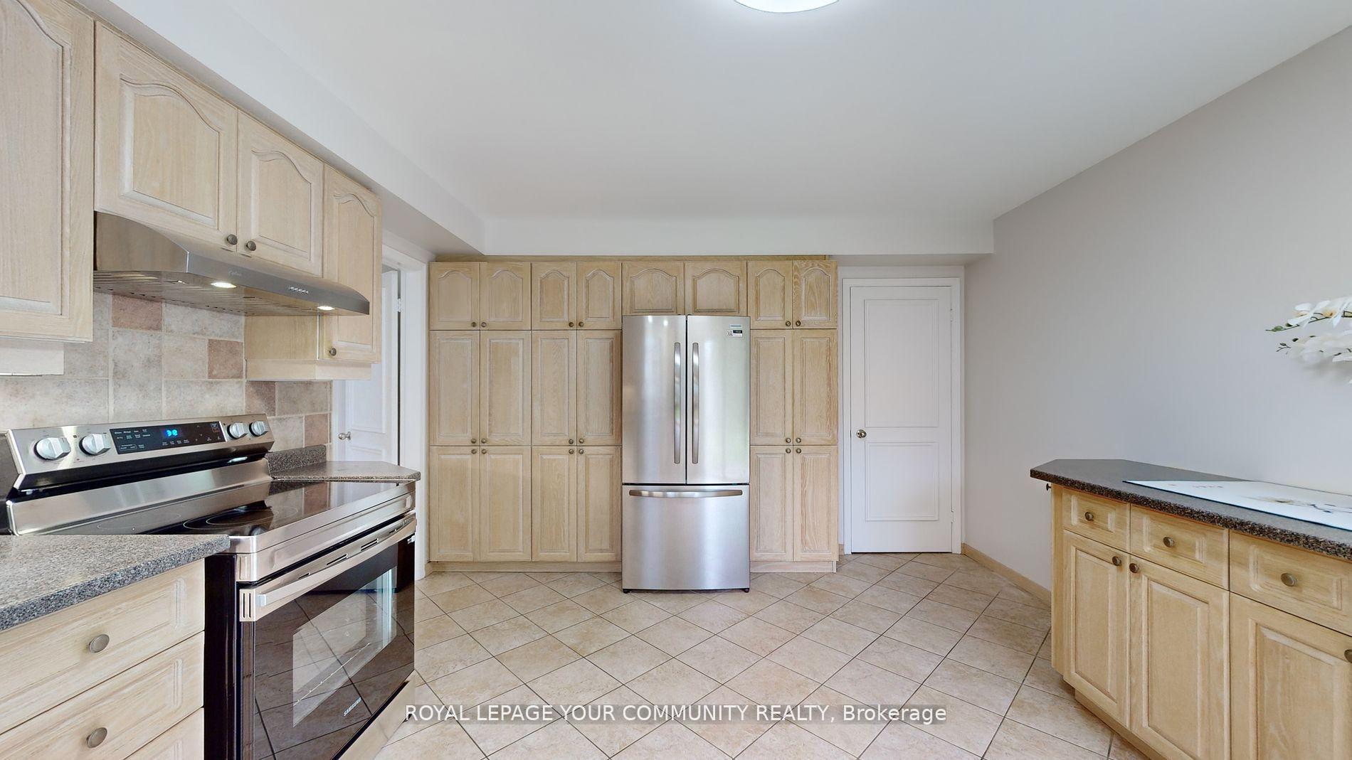 20 Elkpath Ave, Toronto, ON M2L2W1 | 4 Bedroom 4 Bathroom Detached House | Image 17