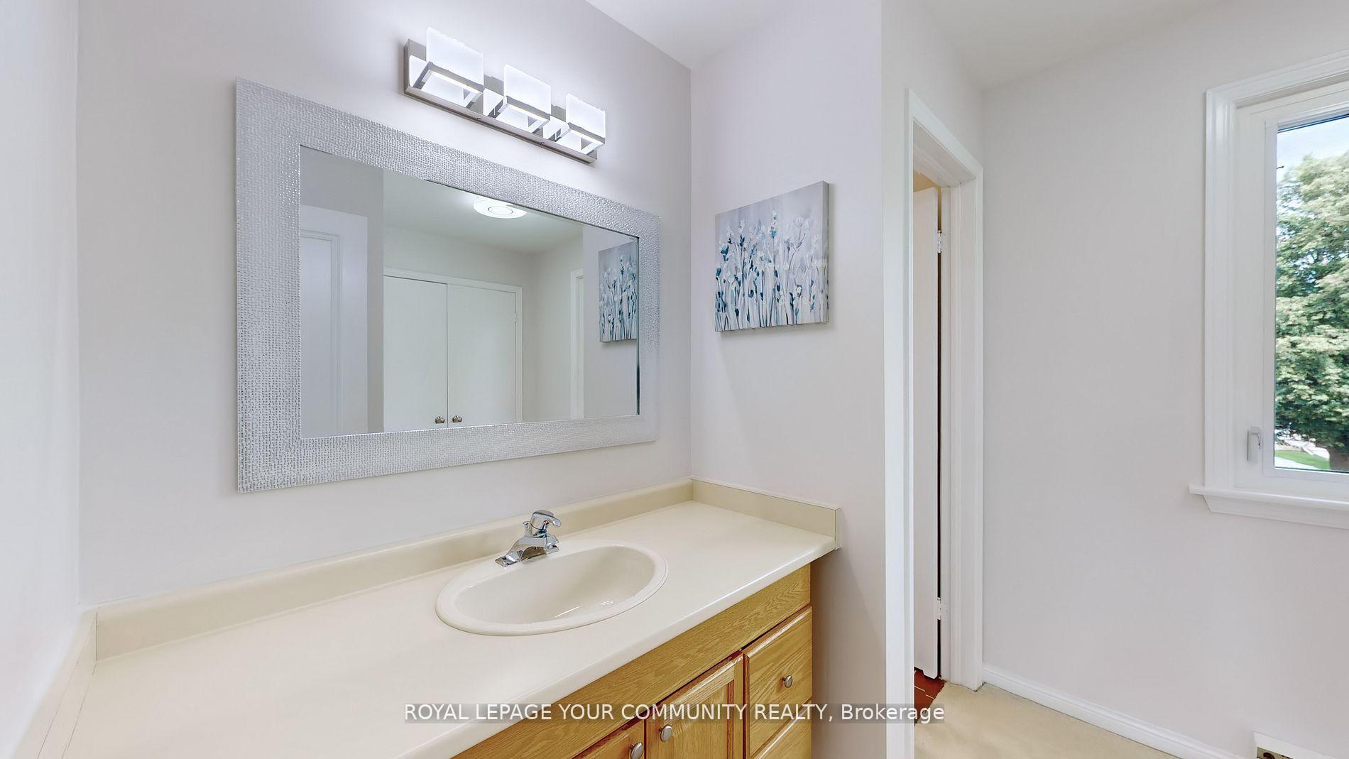 20 Elkpath Ave, Toronto, ON M2L2W1 | 4 Bedroom 4 Bathroom Detached House | Image 24