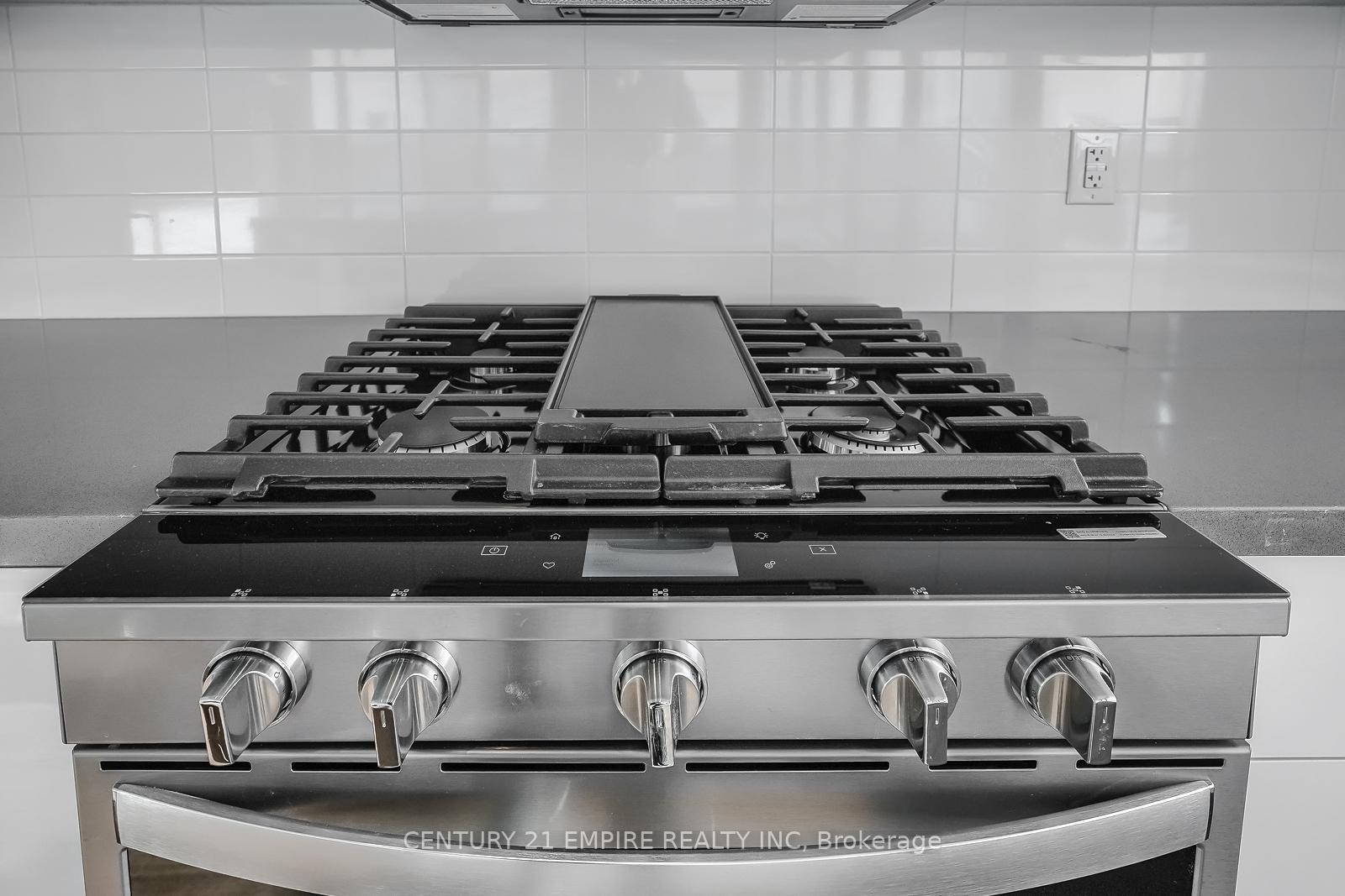 #2002 - 195 McCaul St, Toronto, ON M5A0S8 | 3 Bedroom 3 Bathroom Condo Apt | Image 14