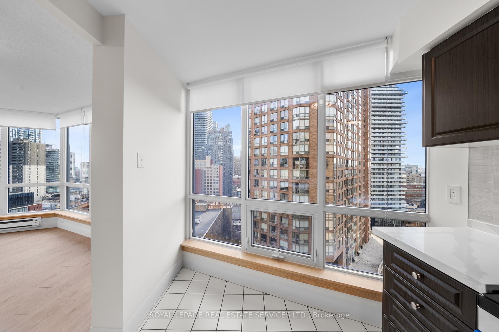 #1605 - 1055 Bay St, Toronto, ON M5S3A3 | 2 Bedroom 2 Bathroom Condo Apt | Image 14