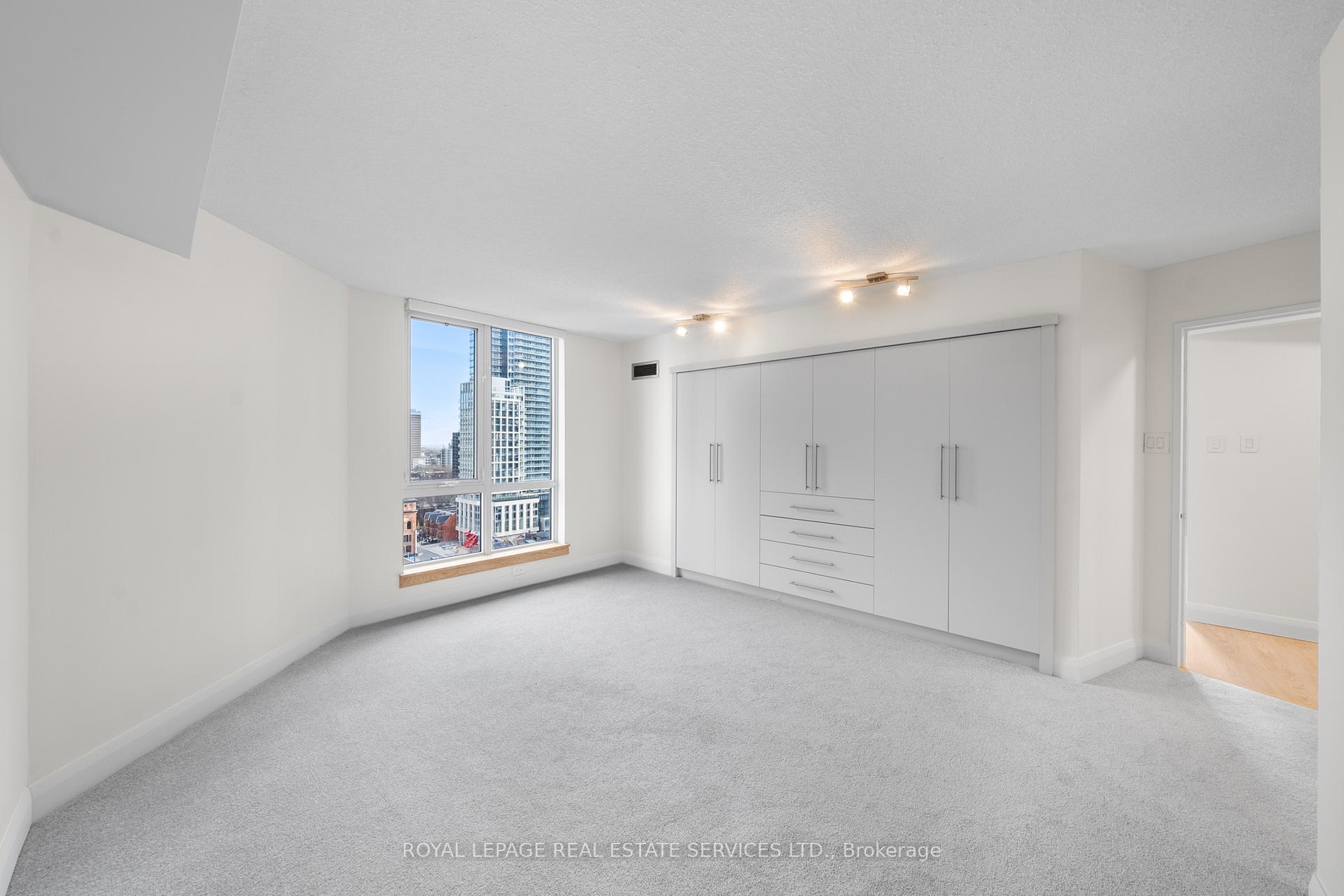 #1605 - 1055 Bay St, Toronto, ON M5S3A3 | 2 Bedroom 2 Bathroom Condo Apt | Image 15