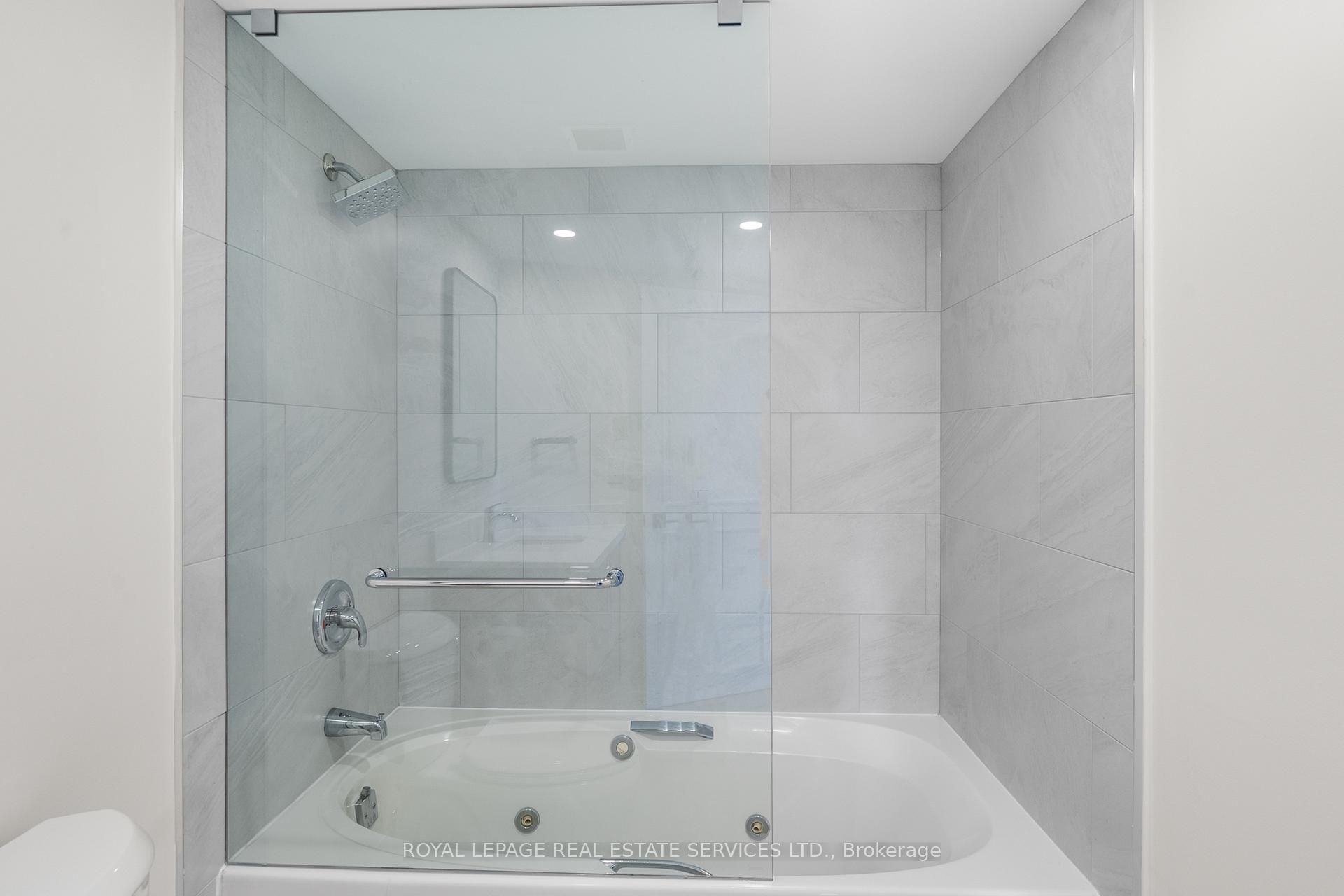 #1605 - 1055 Bay St, Toronto, ON M5S3A3 | 2 Bedroom 2 Bathroom Condo Apt | Image 17