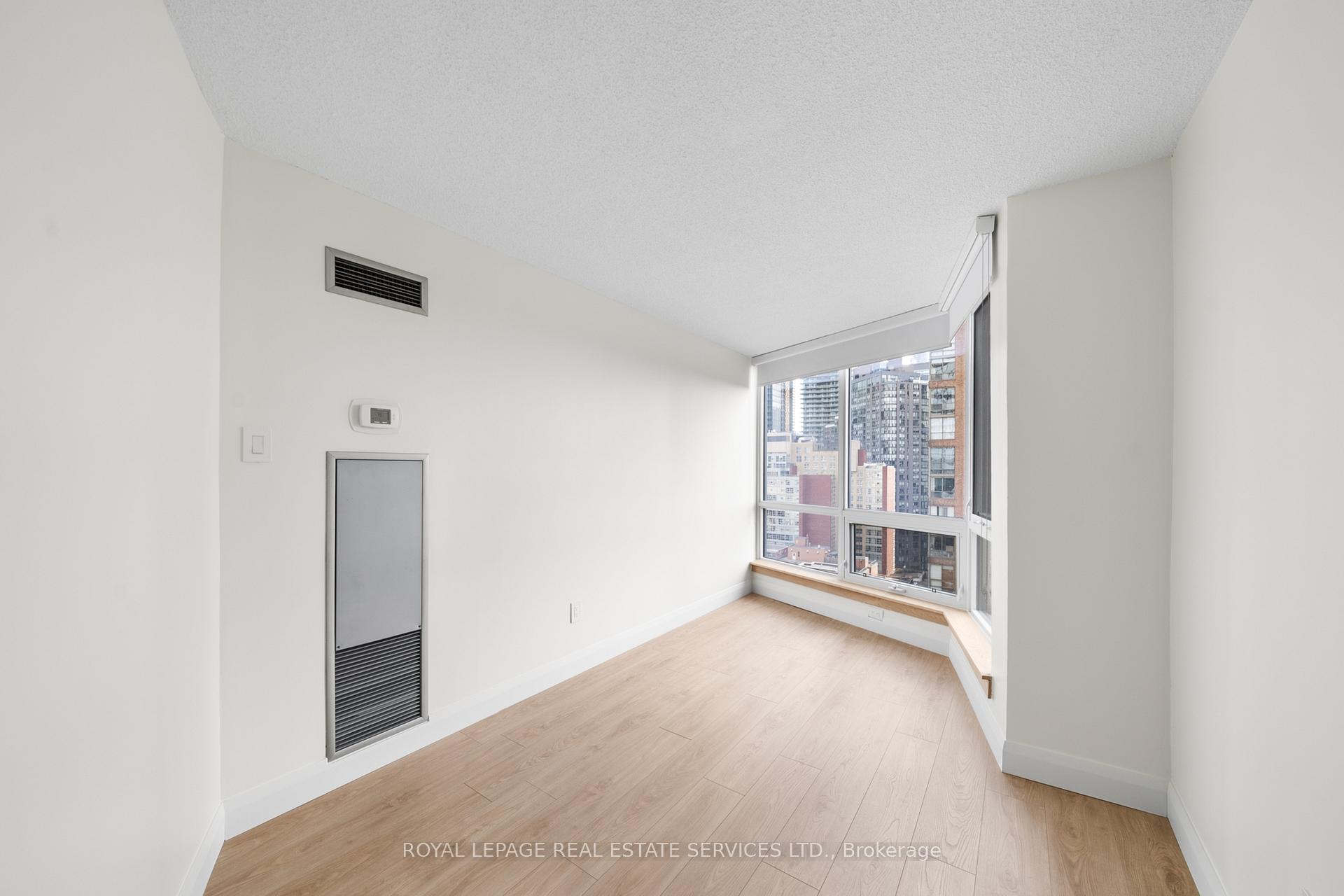 #1605 - 1055 Bay St, Toronto, ON M5S3A3 | 2 Bedroom 2 Bathroom Condo Apt | Image 24
