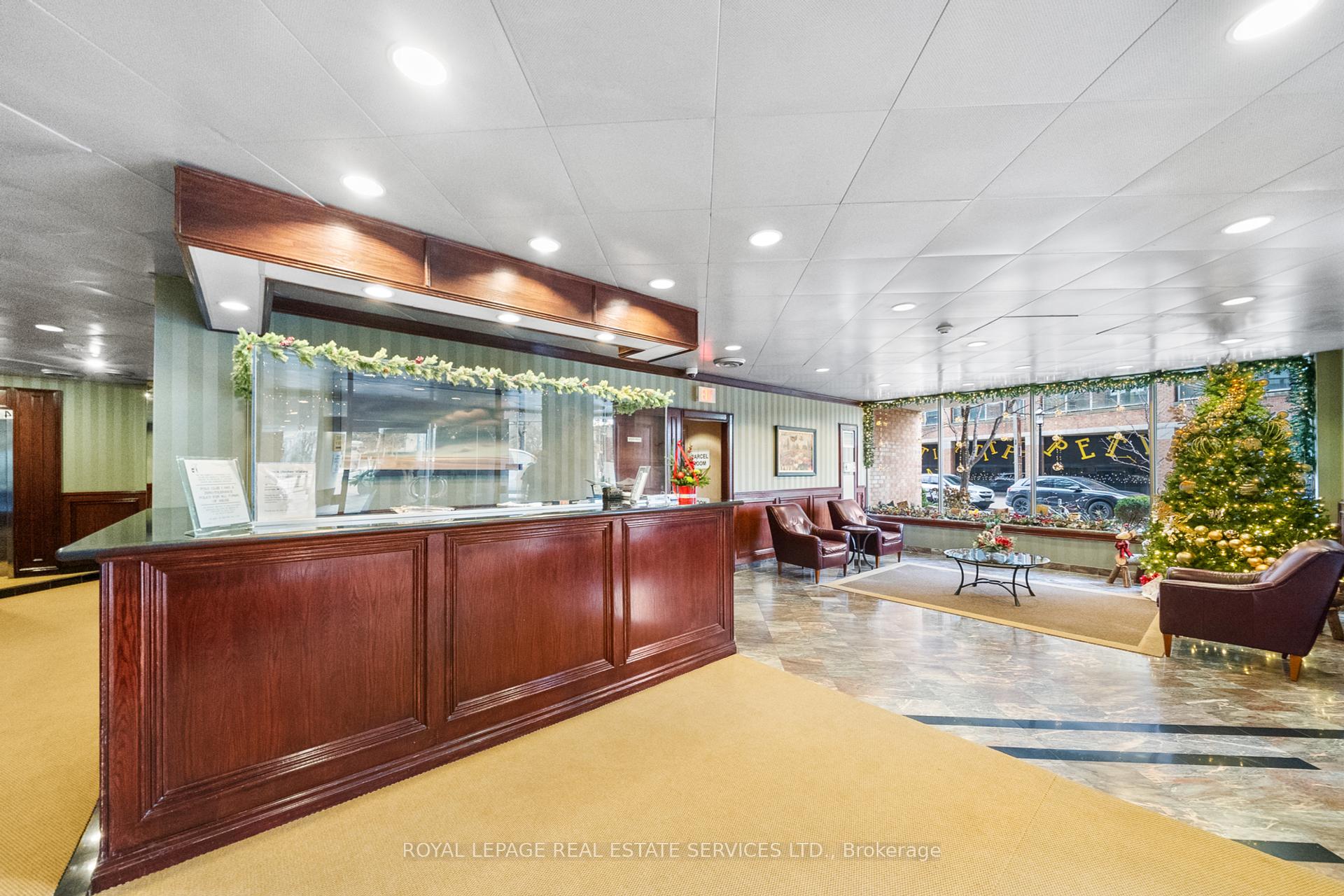 #1605 - 1055 Bay St, Toronto, ON M5S3A3 | 2 Bedroom 2 Bathroom Condo Apt | Image 32