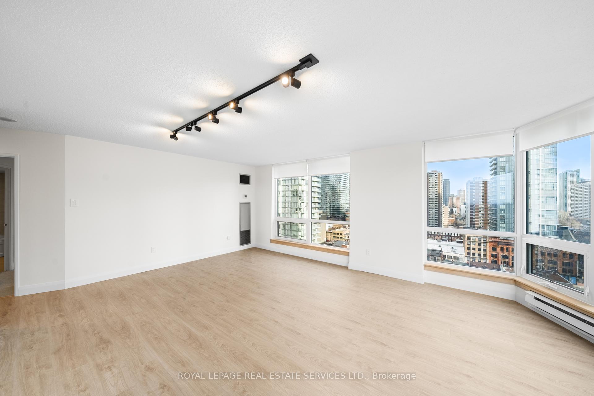 #1605 - 1055 Bay St, Toronto, ON M5S3A3 | 2 Bedroom 2 Bathroom Condo Apt | Image 7