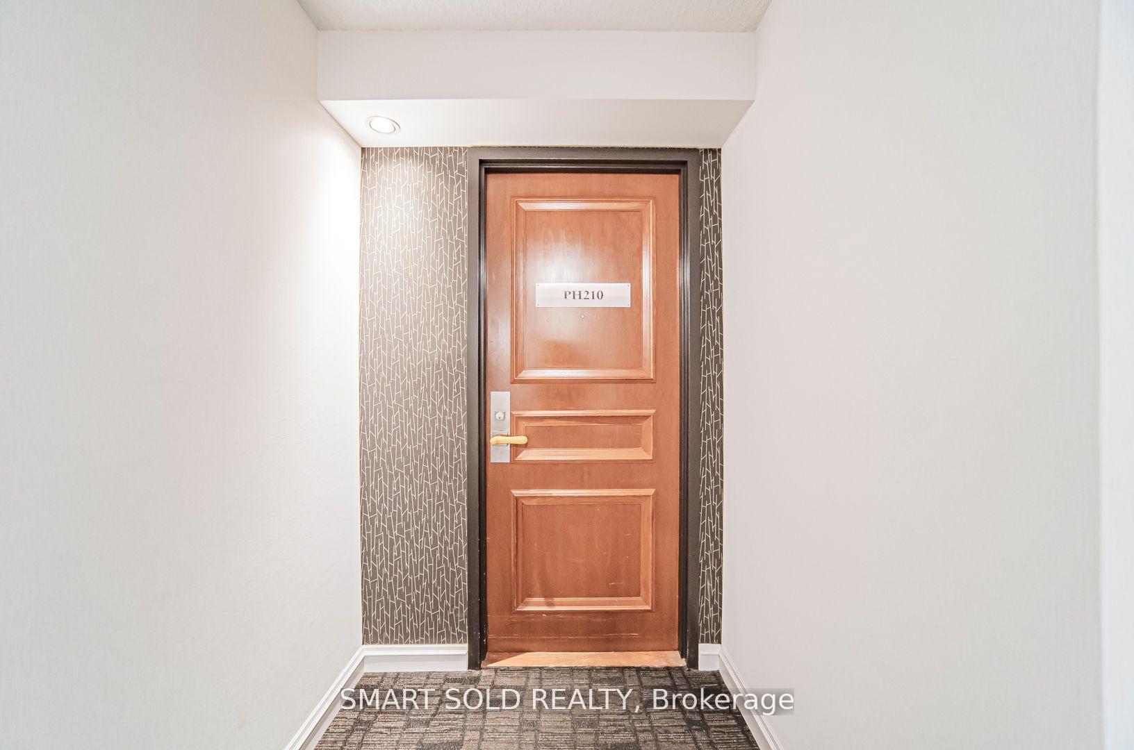 #PH210 - 256 Doris Ave, Toronto, ON M2N6X8 | 3 Bedroom 2 Bathroom Condo Apt | Image 2