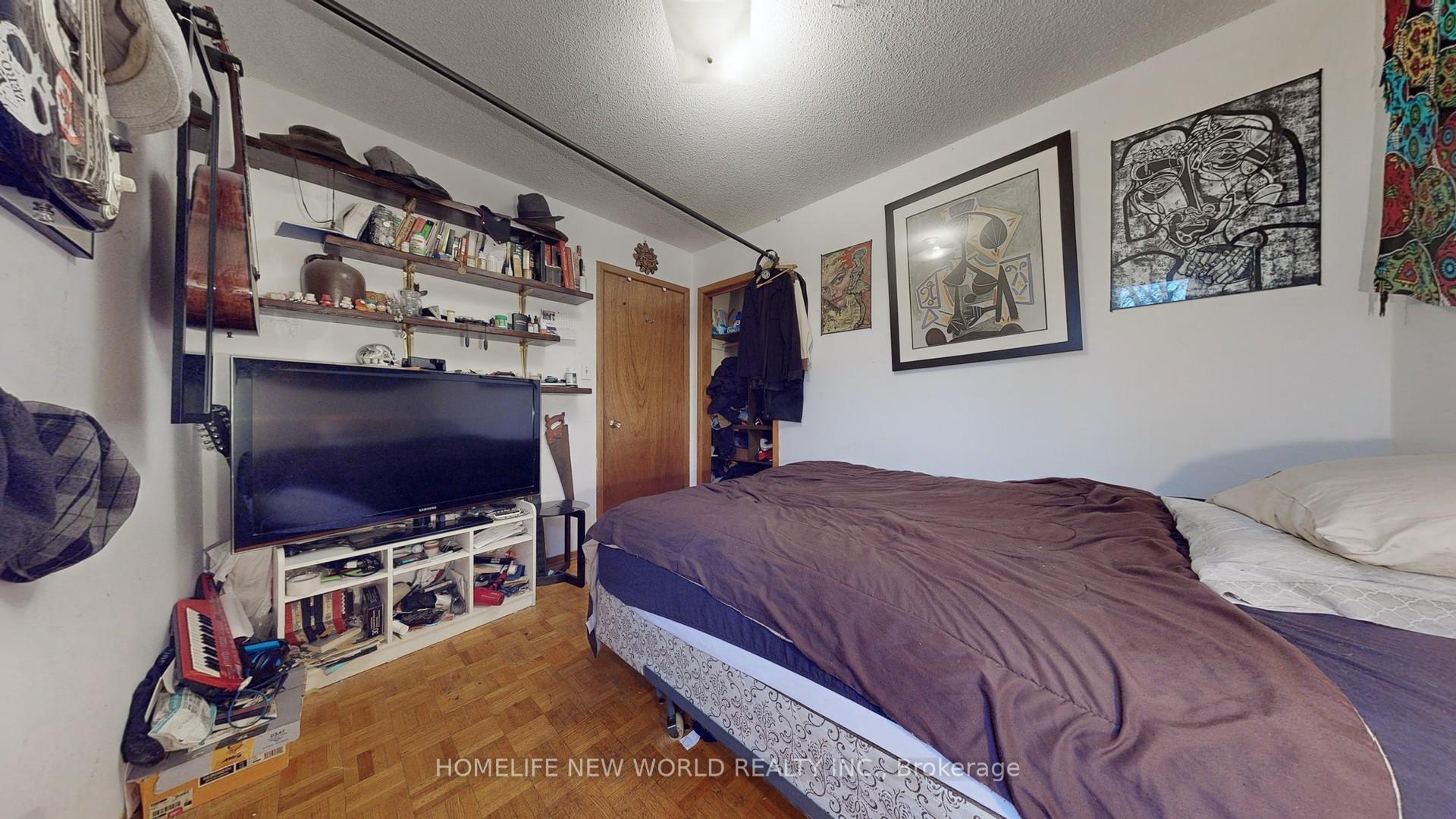 32 Markham St, Toronto, ON M6J2G2 | 4 Bedroom 2 Bathroom Semi-Detached House | Image 15