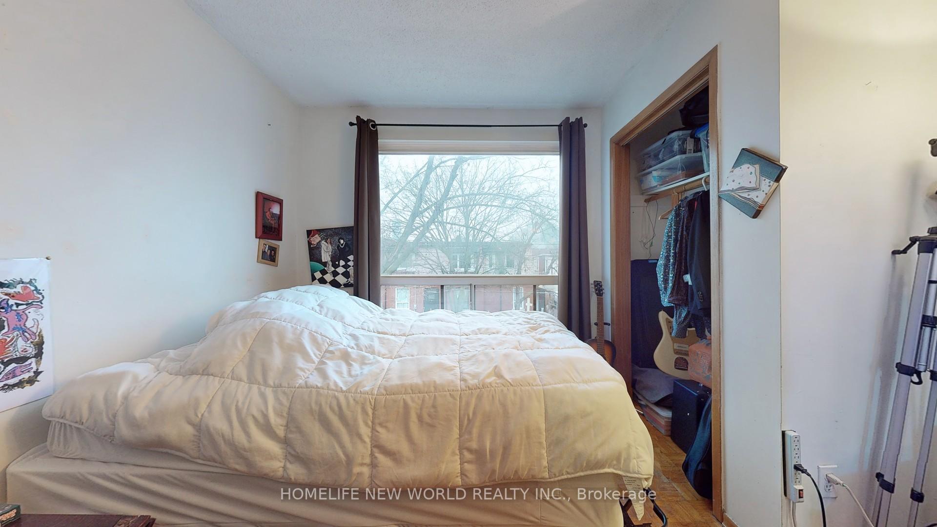 32 Markham St, Toronto, ON M6J2G2 | 4 Bedroom 2 Bathroom Semi-Detached House | Image 16