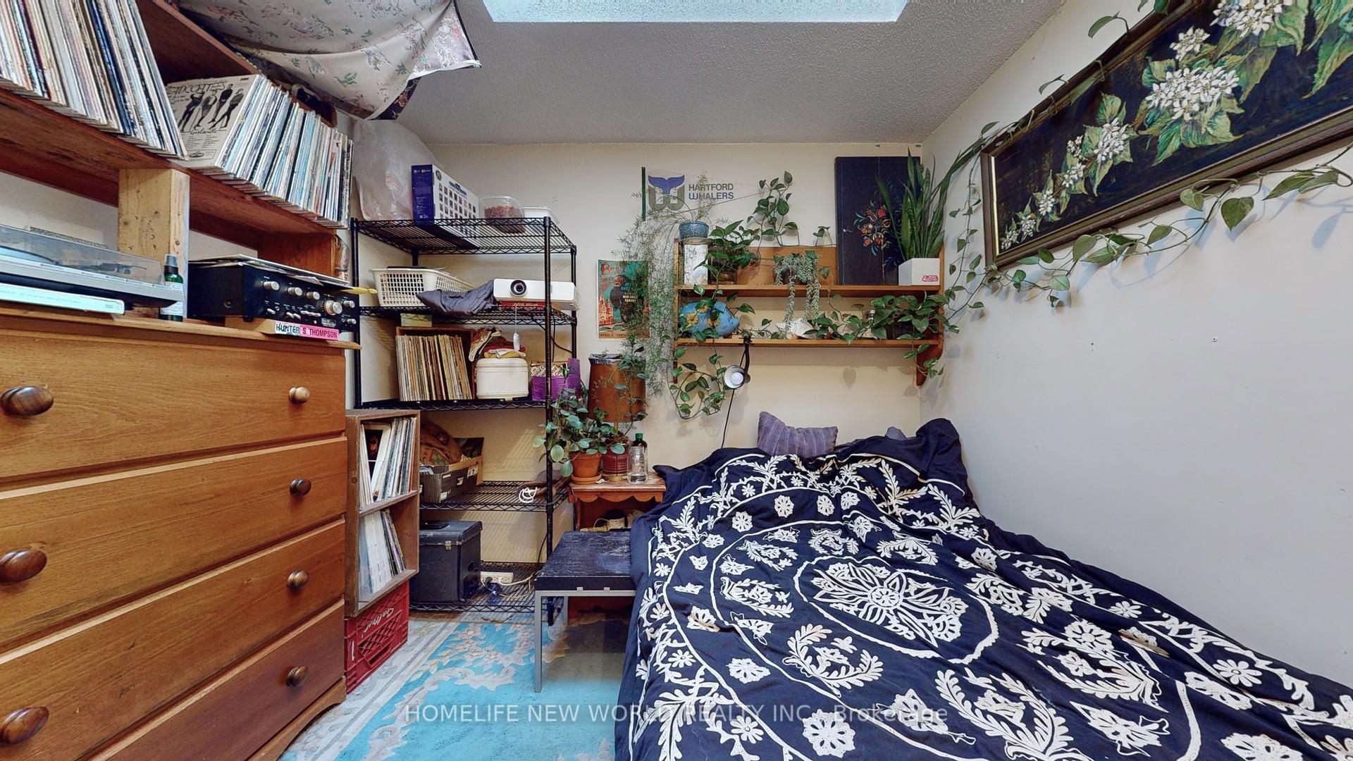 32 Markham St, Toronto, ON M6J2G2 | 4 Bedroom 2 Bathroom Semi-Detached House | Image 17