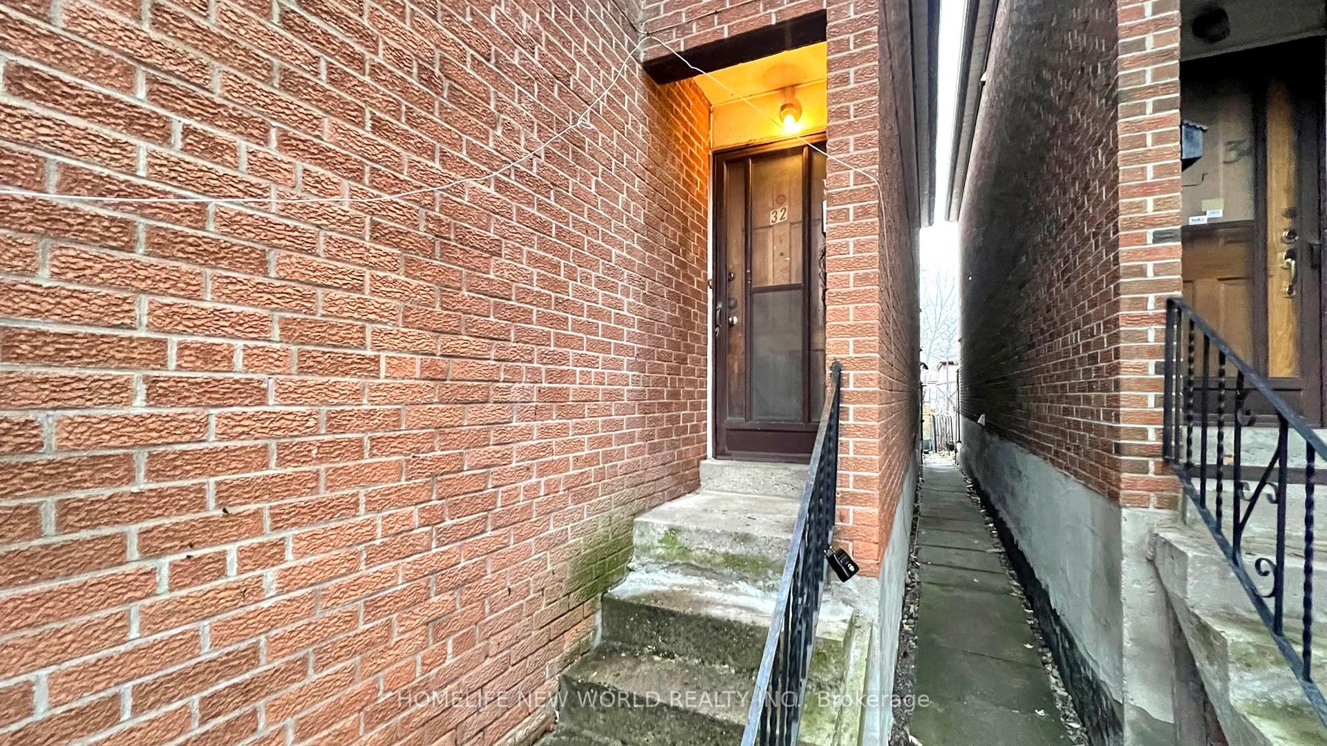 32 Markham St, Toronto, ON M6J2G2 | 4 Bedroom 2 Bathroom Semi-Detached House | Image 3