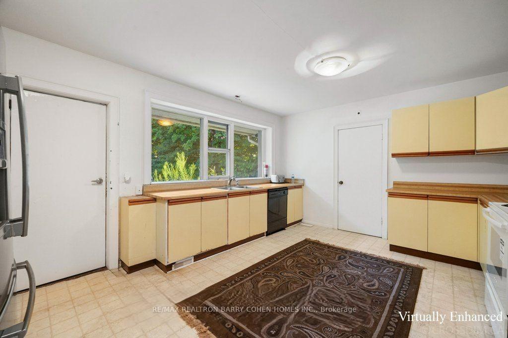 78 Arjay Cres, Toronto, ON M2L1C7 | 4 Bedroom 5 Bathroom Detached House | Image 12