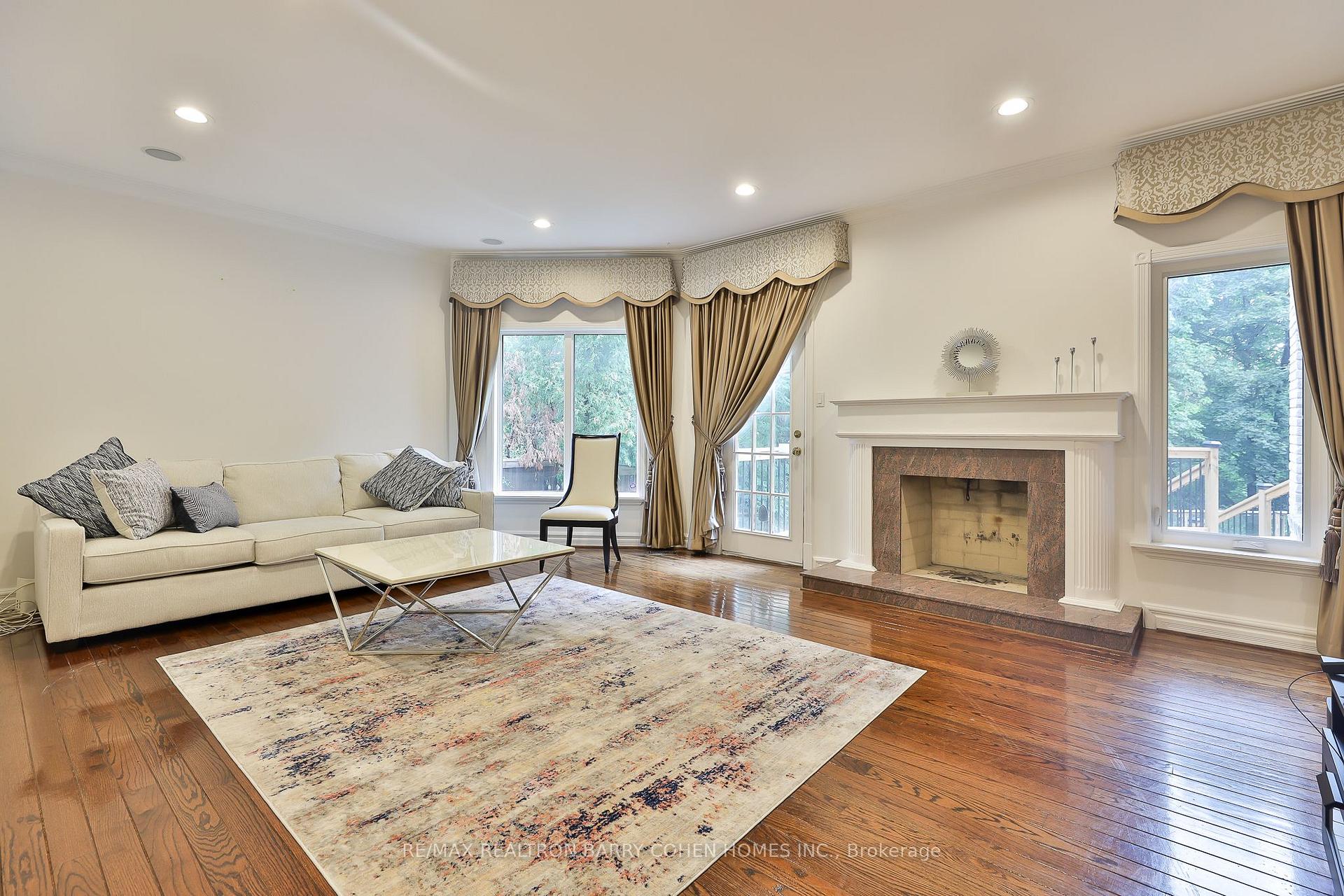 218 Owen Blvd, Toronto, ON M2P1G7 | 4 Bedroom 5 Bathroom Detached House | Image 8