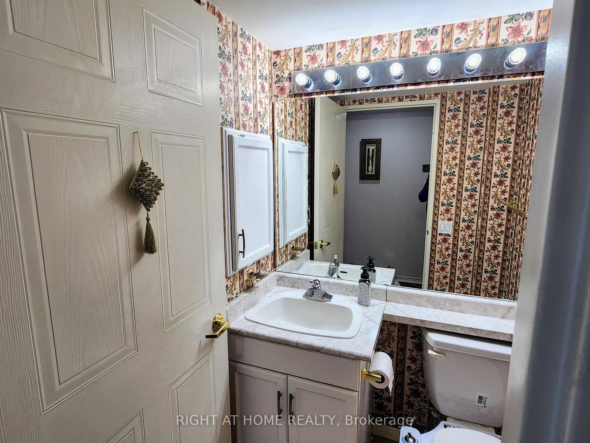 #608 - 11 Thorncliffe Pk Dr, Toronto, ON M4H1P3 | 2 Bedroom 2 Bathroom Condo Apt | Image 12