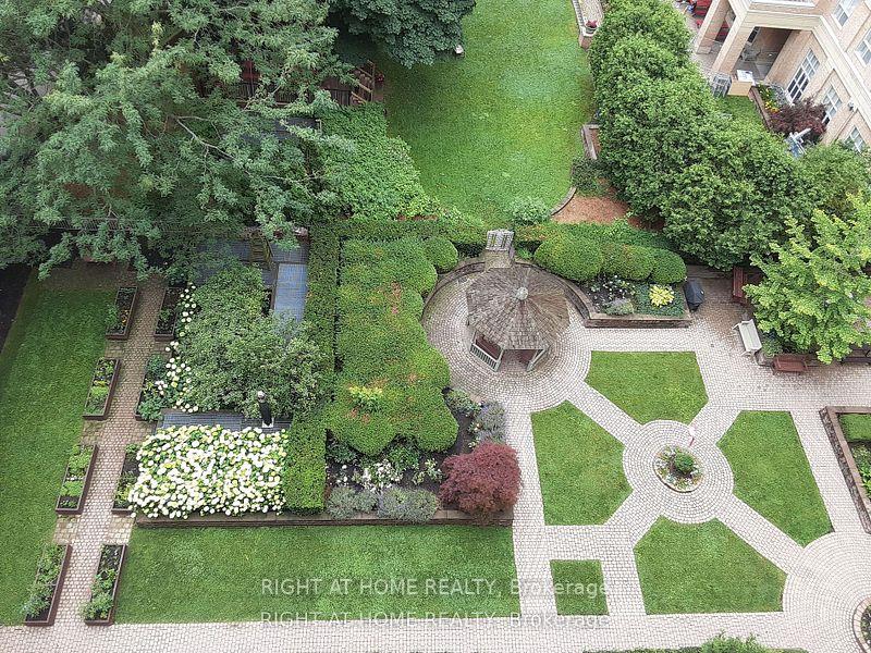 #608 - 11 Thorncliffe Pk Dr, Toronto, ON M4H1P3 | 2 Bedroom 2 Bathroom Condo Apt | Image 15