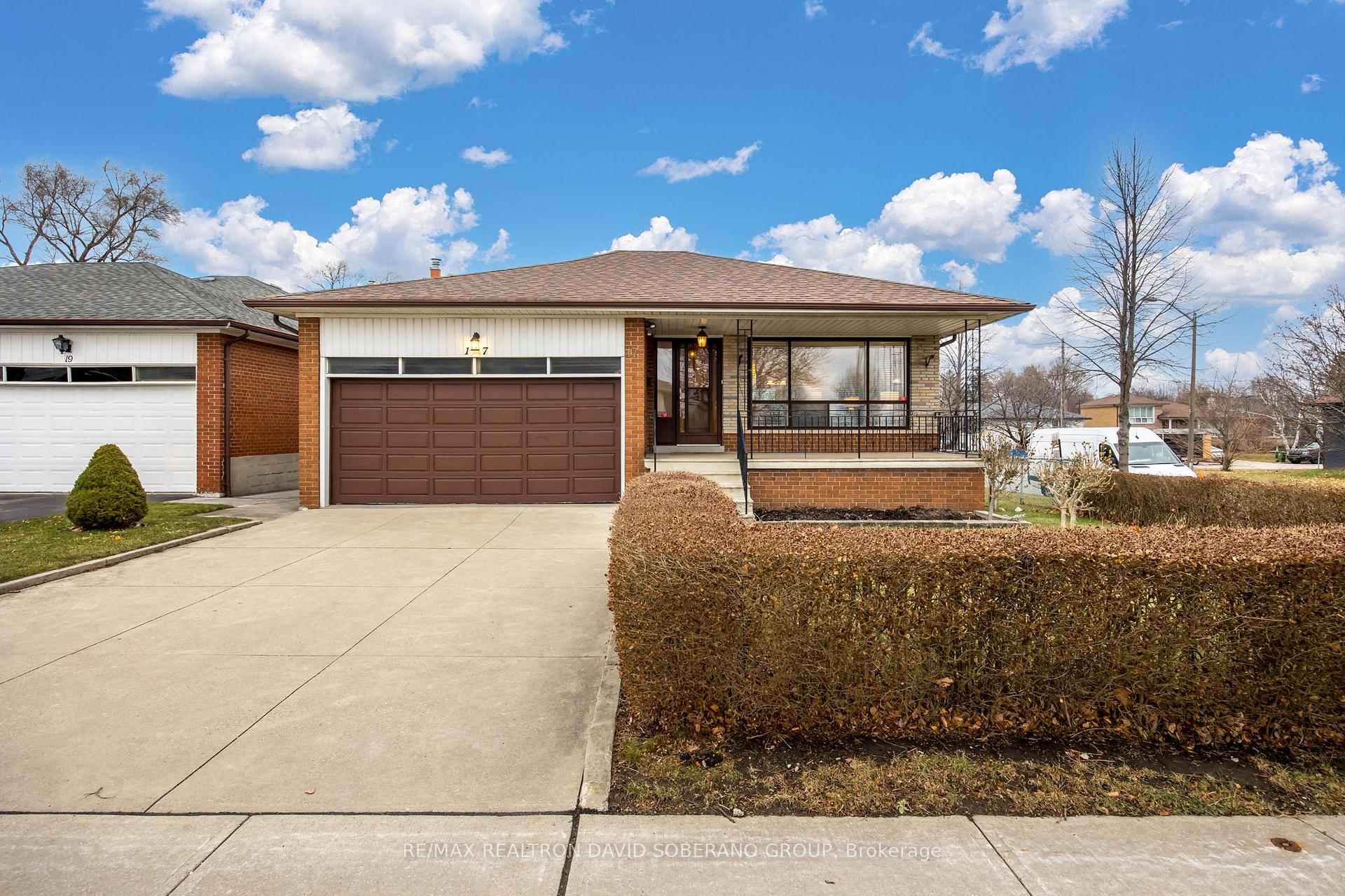 17 Clanton Crt, Toronto, ON M3H2W4 | 3 Bedroom 3 Bathroom Detached House | Image 1
