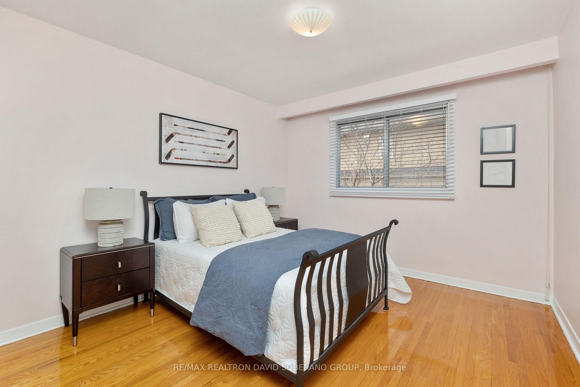 17 Clanton Crt, Toronto, ON M3H2W4 | 3 Bedroom 3 Bathroom Detached House | Image 15
