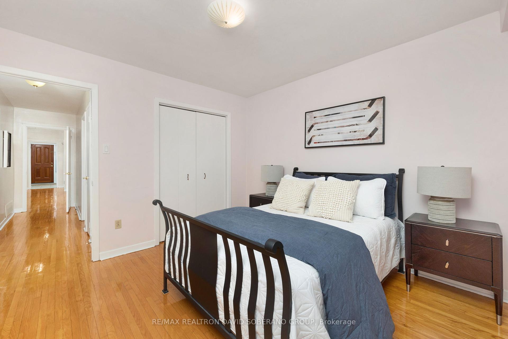 17 Clanton Crt, Toronto, ON M3H2W4 | 3 Bedroom 3 Bathroom Detached House | Image 16