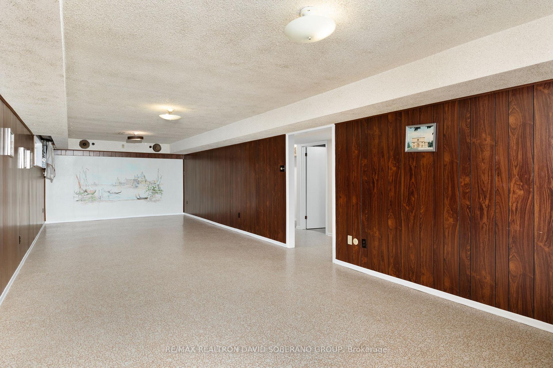 17 Clanton Crt, Toronto, ON M3H2W4 | 3 Bedroom 3 Bathroom Detached House | Image 26