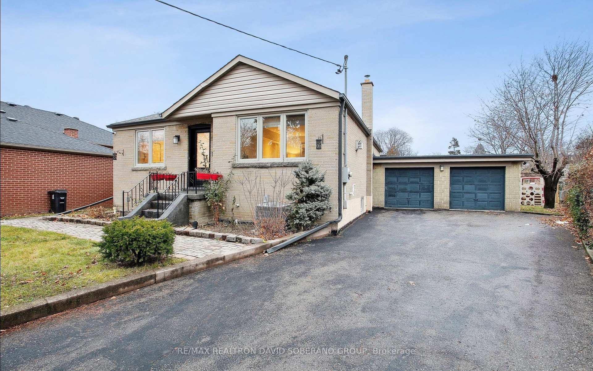 19 Vinci Cres, Toronto, ON M3H2Y6 | 3 Bedroom 2 Bathroom Detached House | Image 1