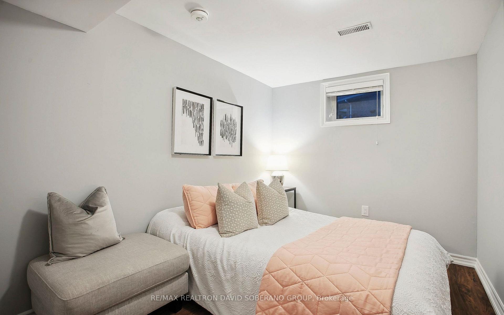 19 Vinci Cres, Toronto, ON M3H2Y6 | 3 Bedroom 2 Bathroom Detached House | Image 26
