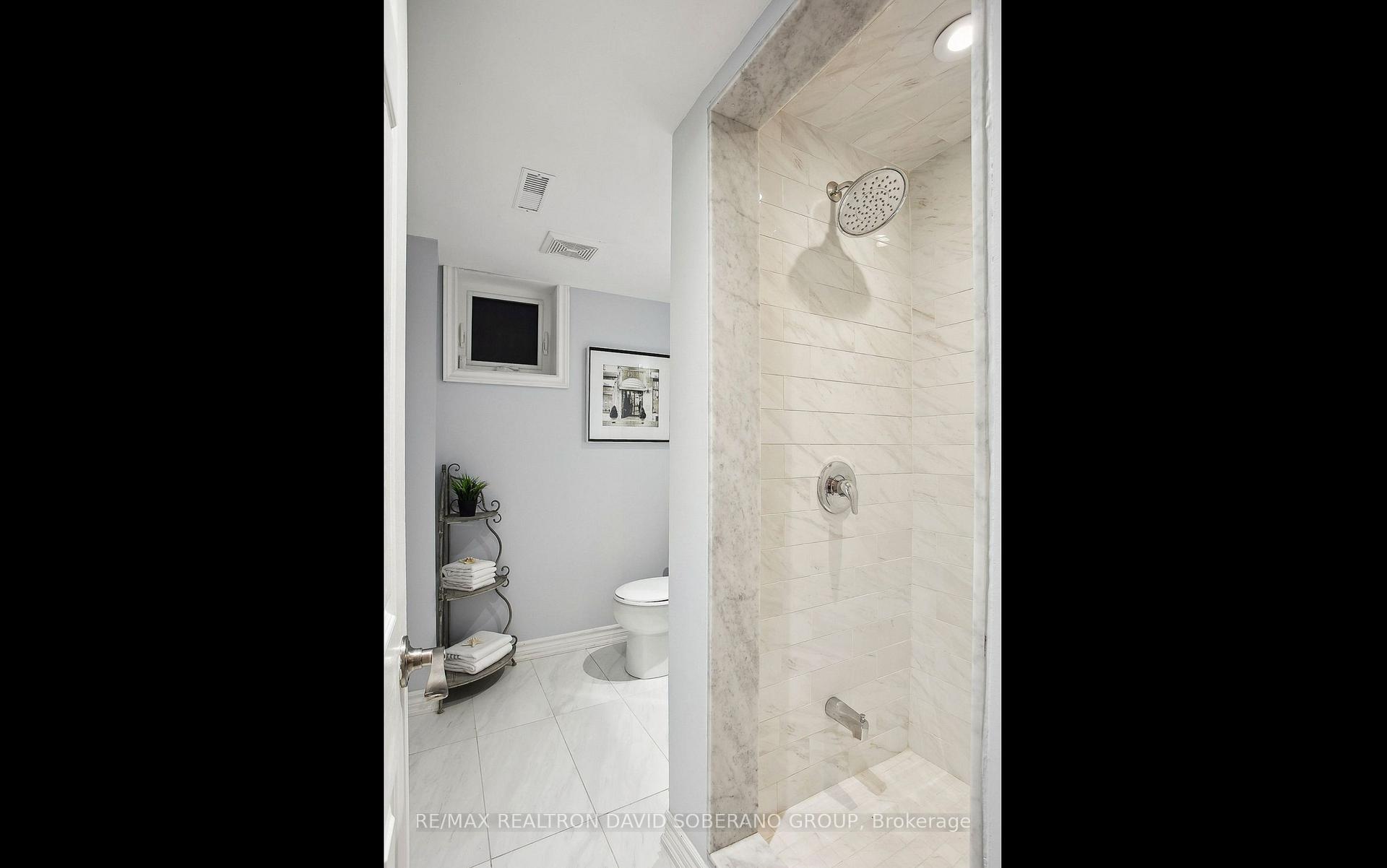 19 Vinci Cres, Toronto, ON M3H2Y6 | 3 Bedroom 2 Bathroom Detached House | Image 29
